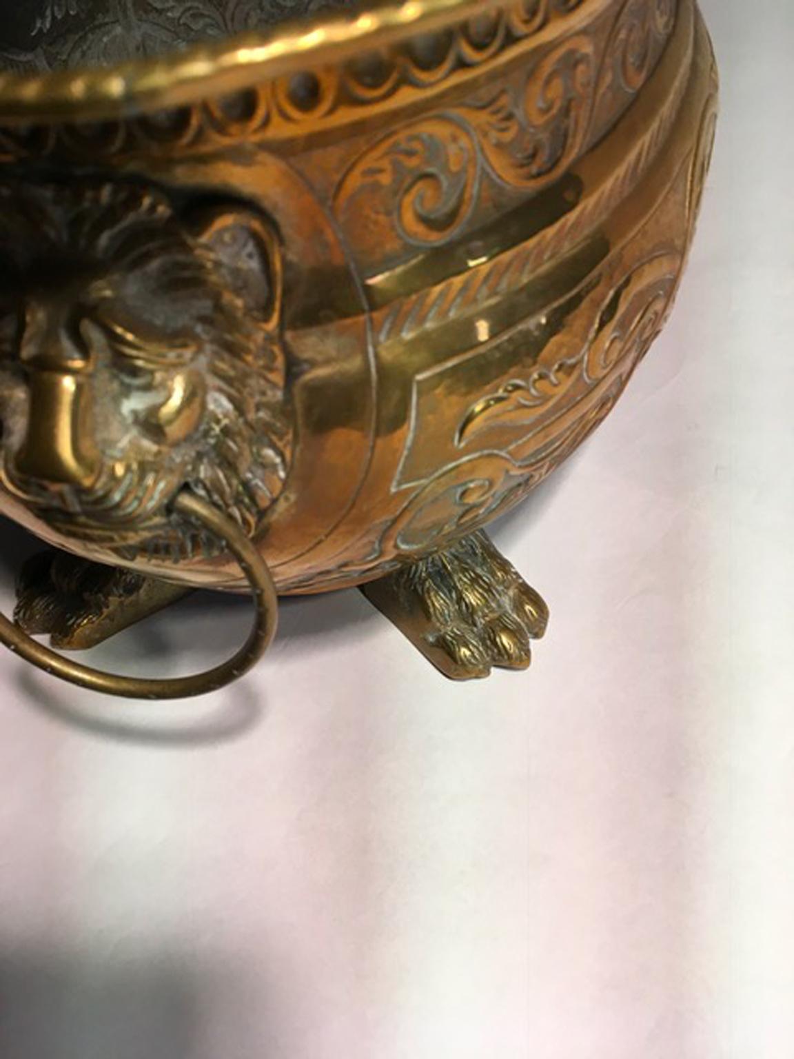  Early 20th Century Italy Brass Planter Bowl with Lions Heads For Sale 1