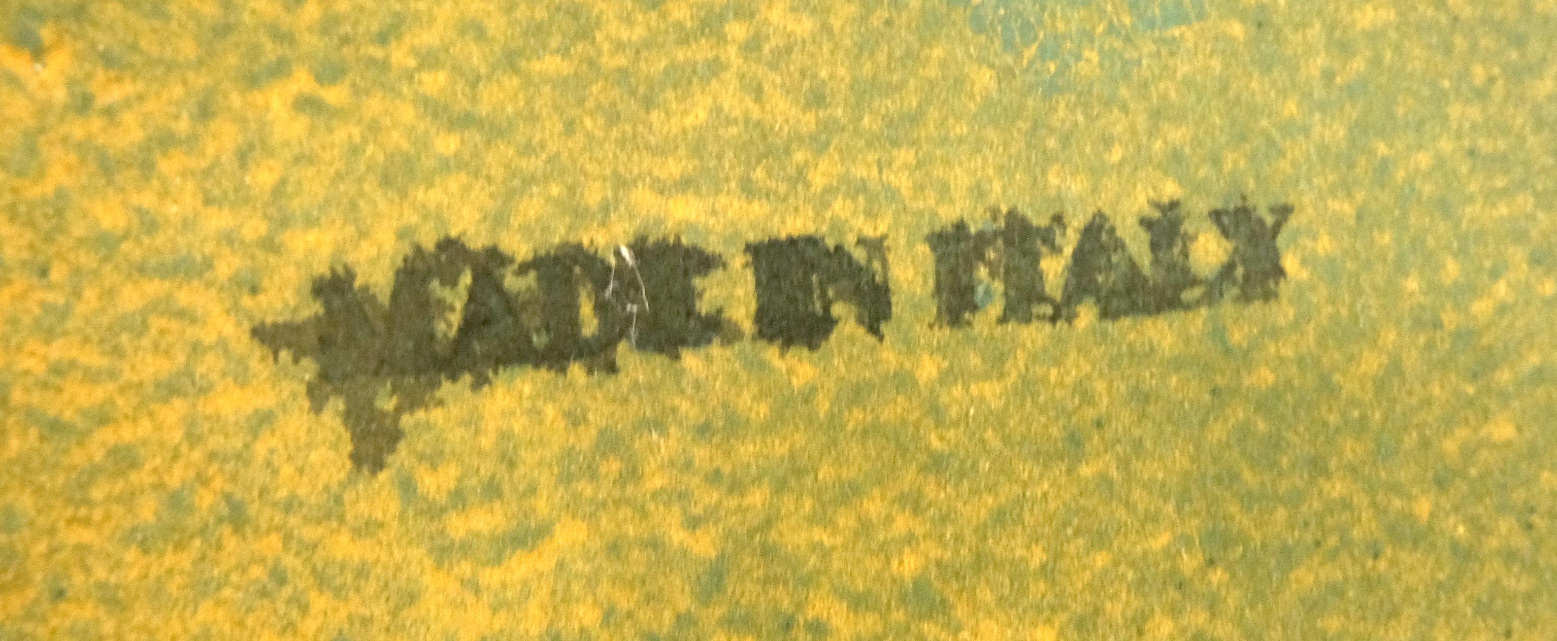 Dekorativer geschnitzter, bemalter 28