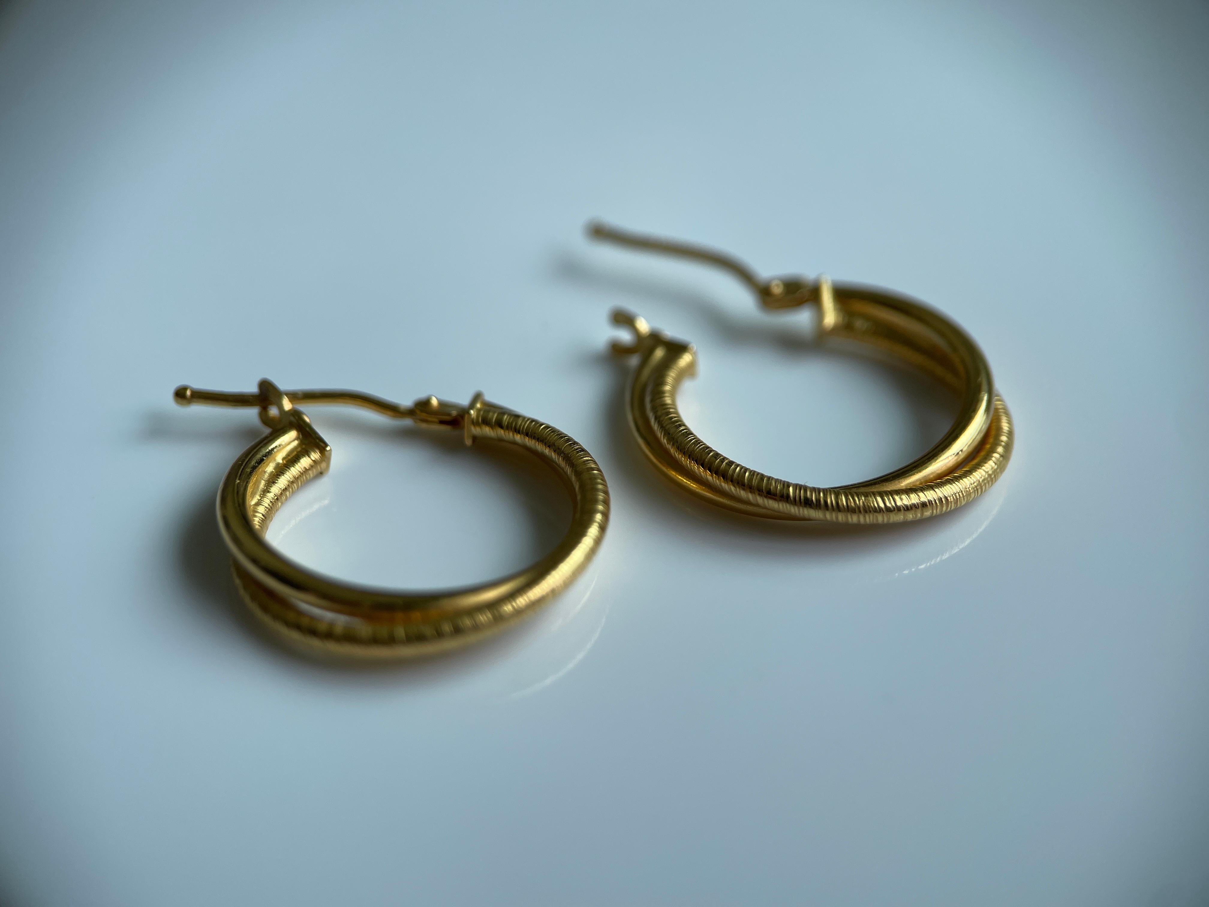 Women's Italy Design 22k Solid Gold Double Twist Hoop Earrings - 916 Pure Gold 1.92g For Sale