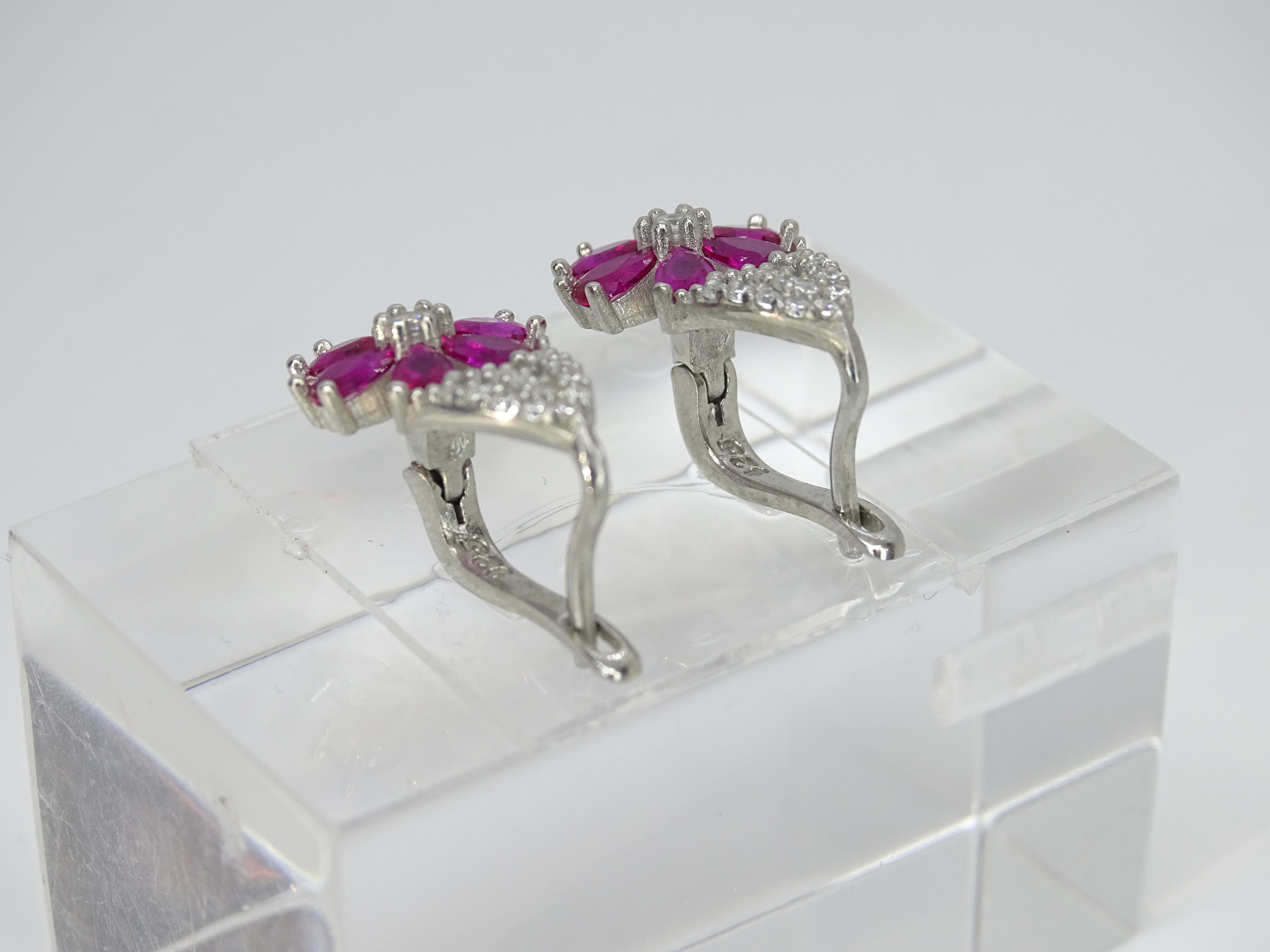 Italy “flower” earrings with ruby and zircons, 925 sterling silver in vendita 9