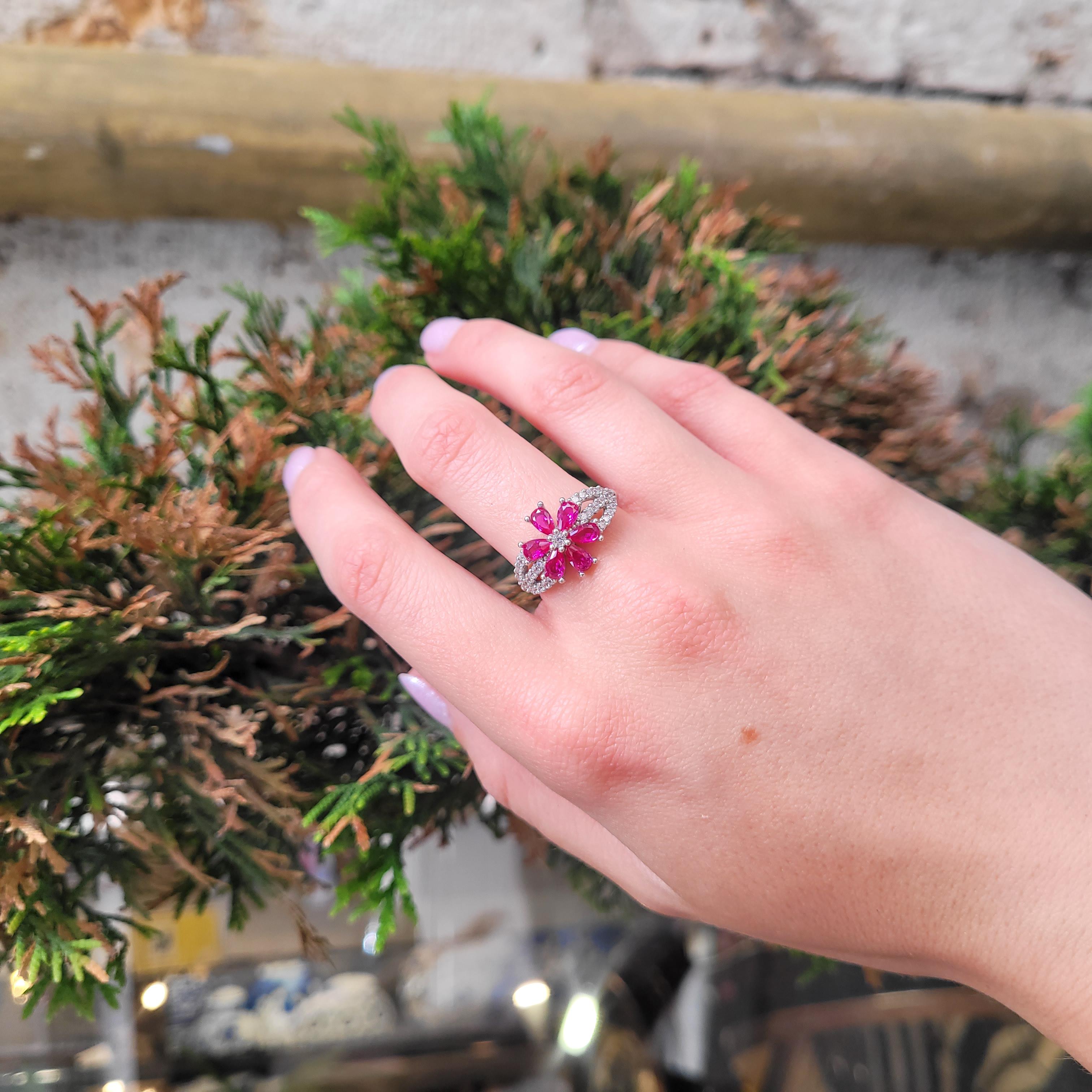 Italy “flower” ring, ruby root and zircons, 925 sterling silver For Sale 1