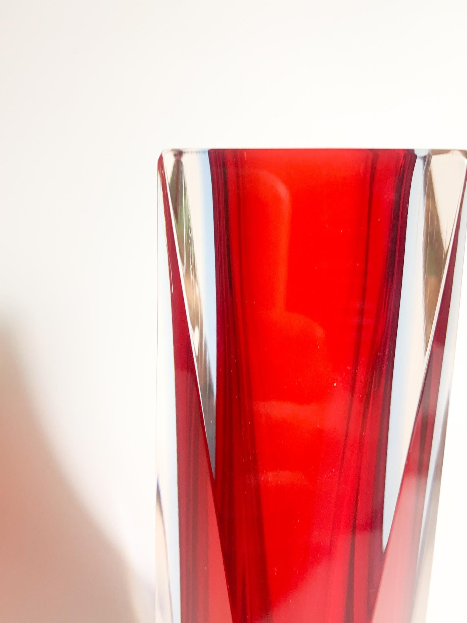 Italy Geometric Vase in Red & Blue Murano Glass Attributed to Flavio Poli 1970s For Sale 2