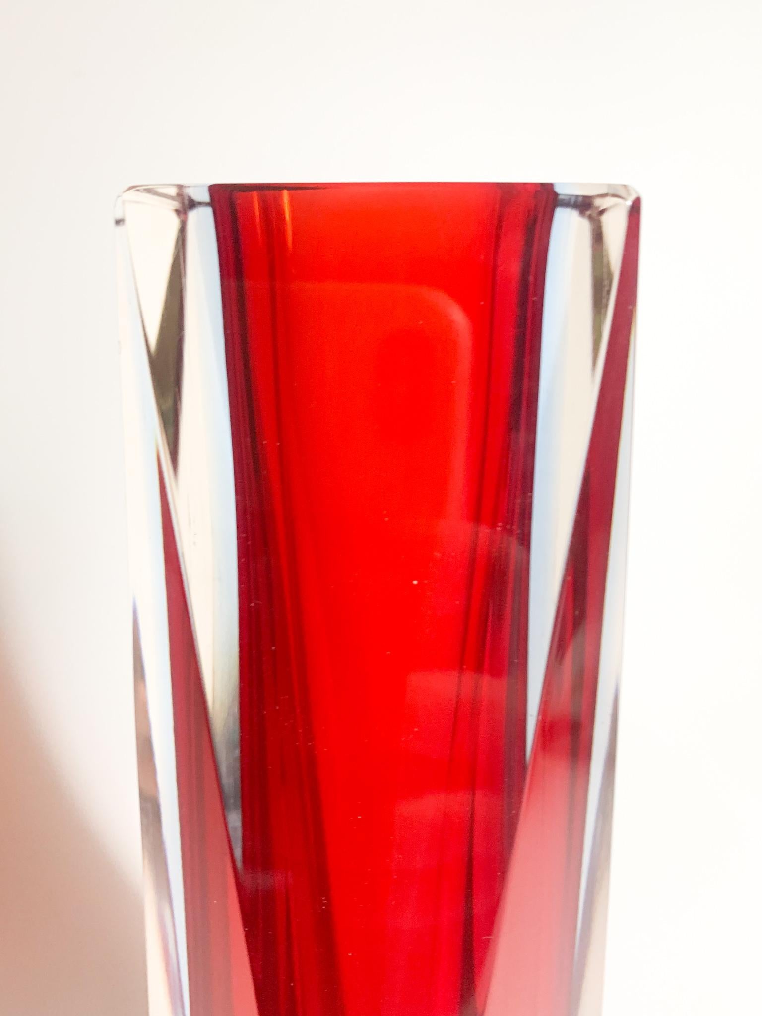 Italy Geometric Vase in Red & Blue Murano Glass Attributed to Flavio Poli 1970s For Sale 3