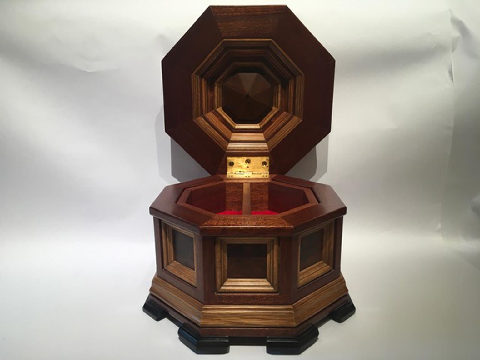 Italy Contemporary Fine Cabinetry Jewelery or Watches Wooden Box For Sale 3