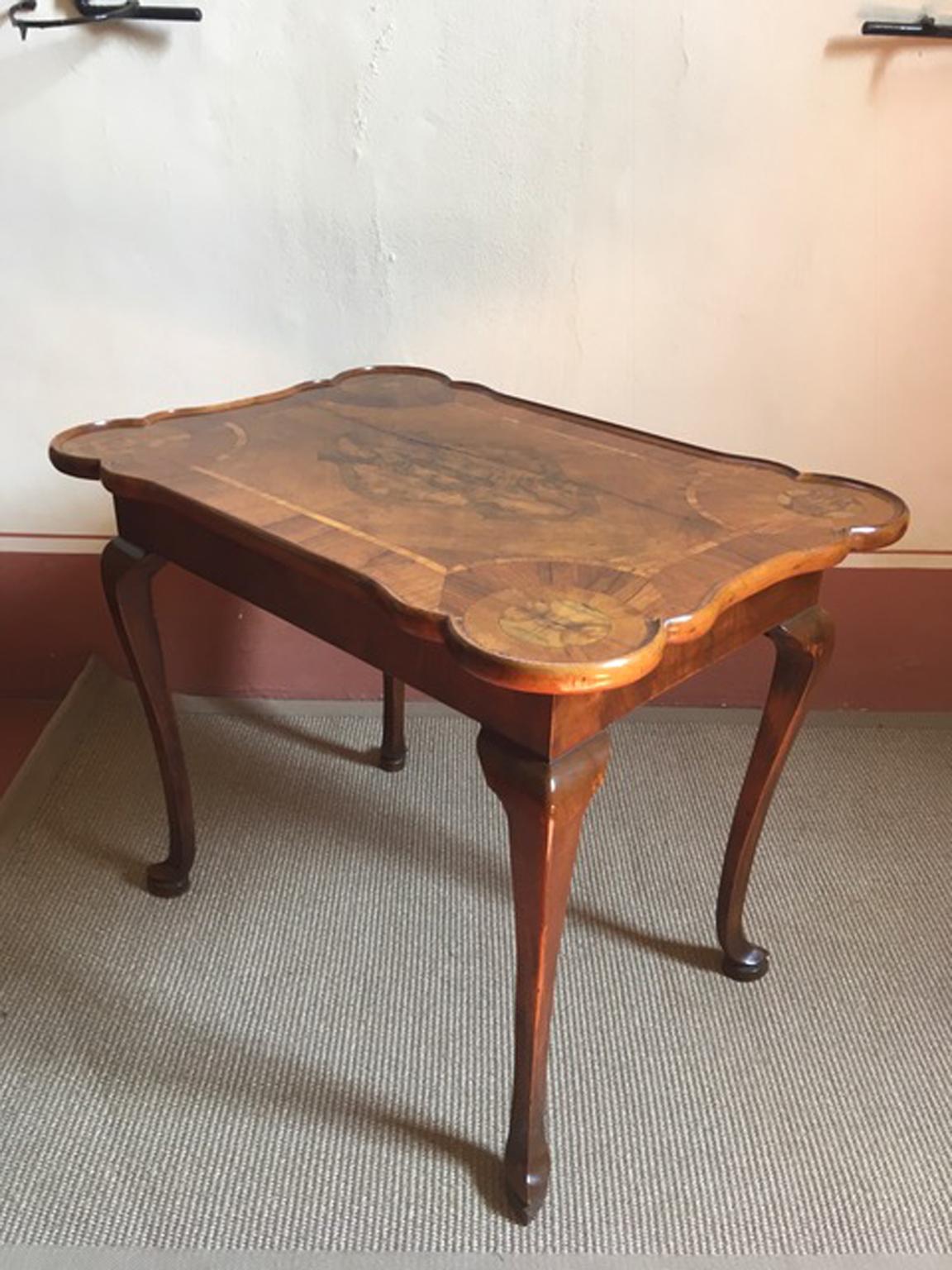 Italy Late 18th Century Regency Walnut Desk or Side Table For Sale 14