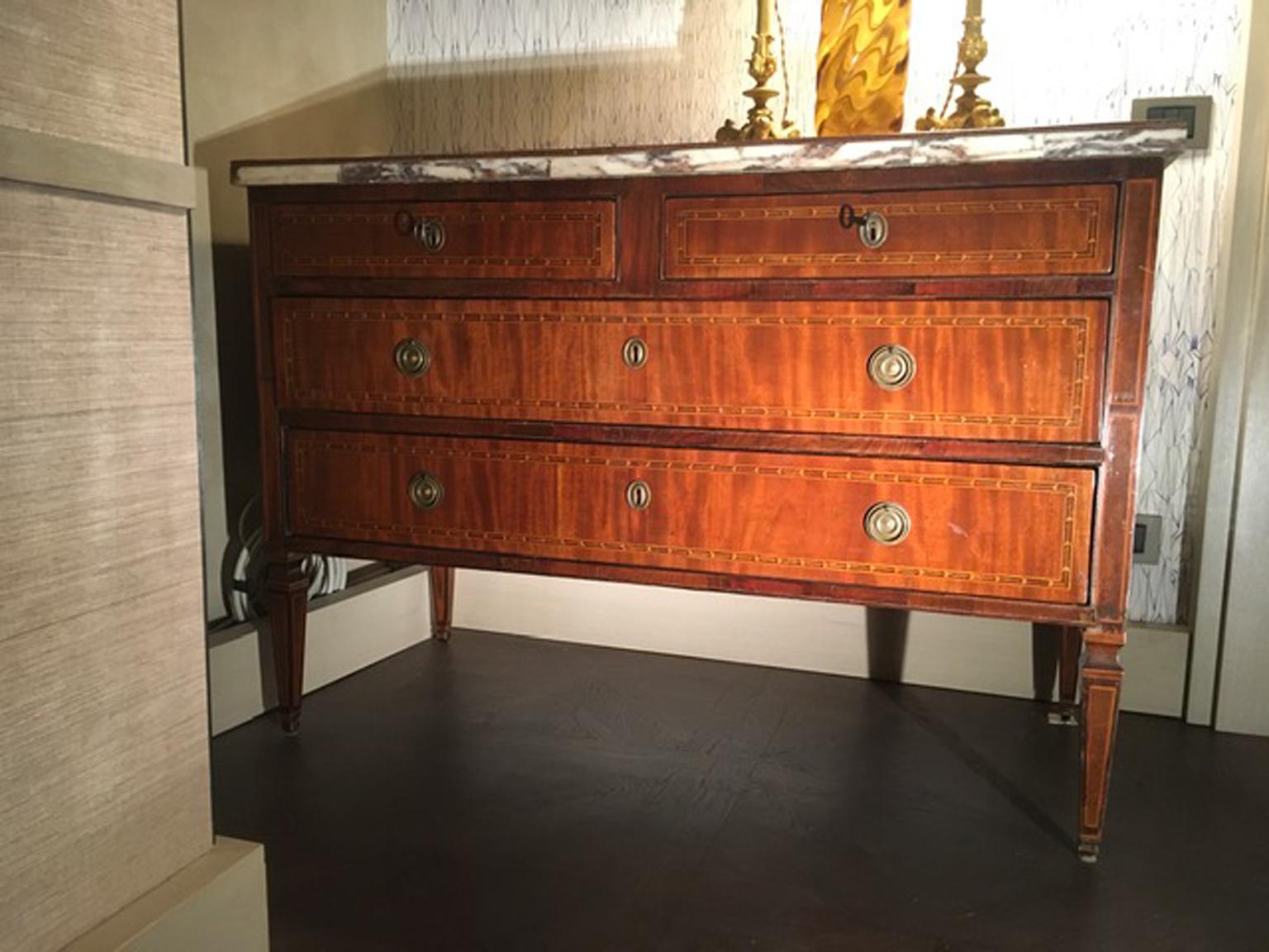 Neoclassical Italy Late 18th Century Inlaid Walnut Chest of Drawers Top White Violet Marble