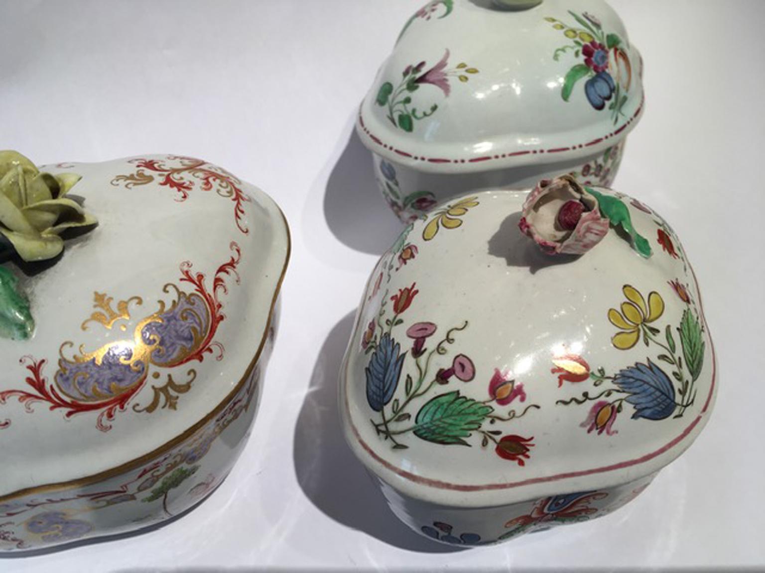 Italian Italy Late 18th Century Richard Ginori Set 3 Porcelain Sugar Bowls Floral Decor For Sale