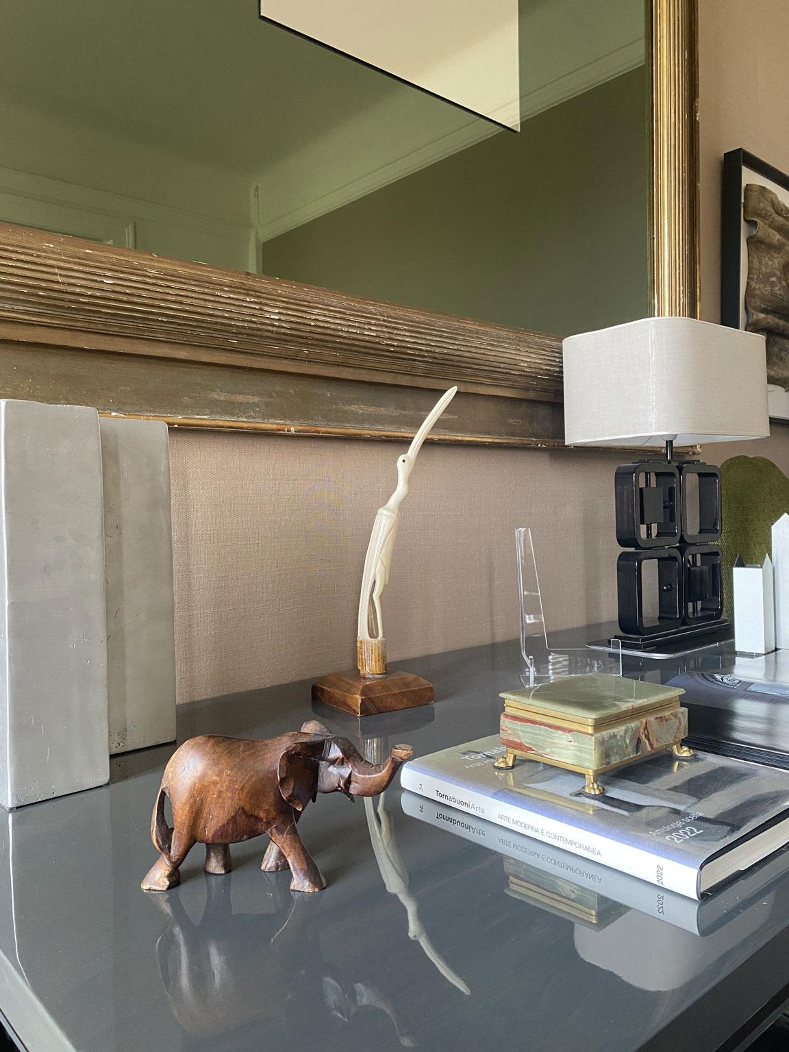Italia Fine XX secolo Elefante in legno intagliato in vendita 8