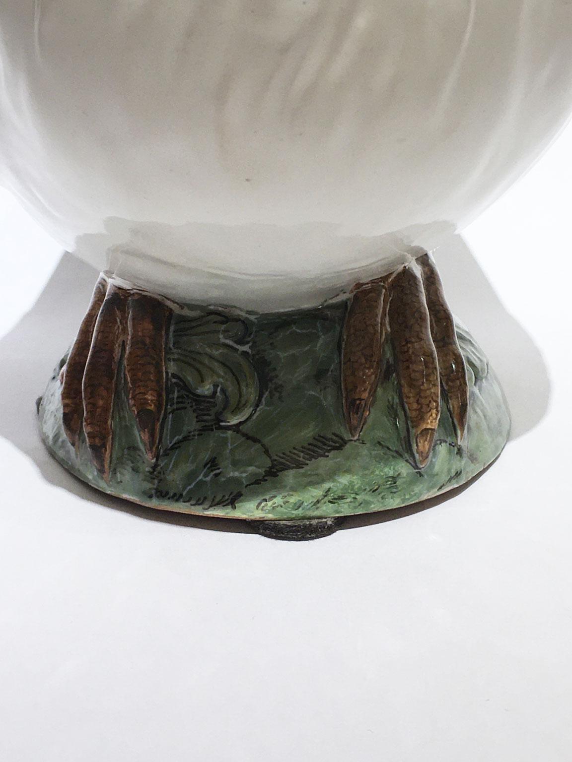 Ciotola in maiolica a forma di gallo della metà del 18° secolo in vendita 3