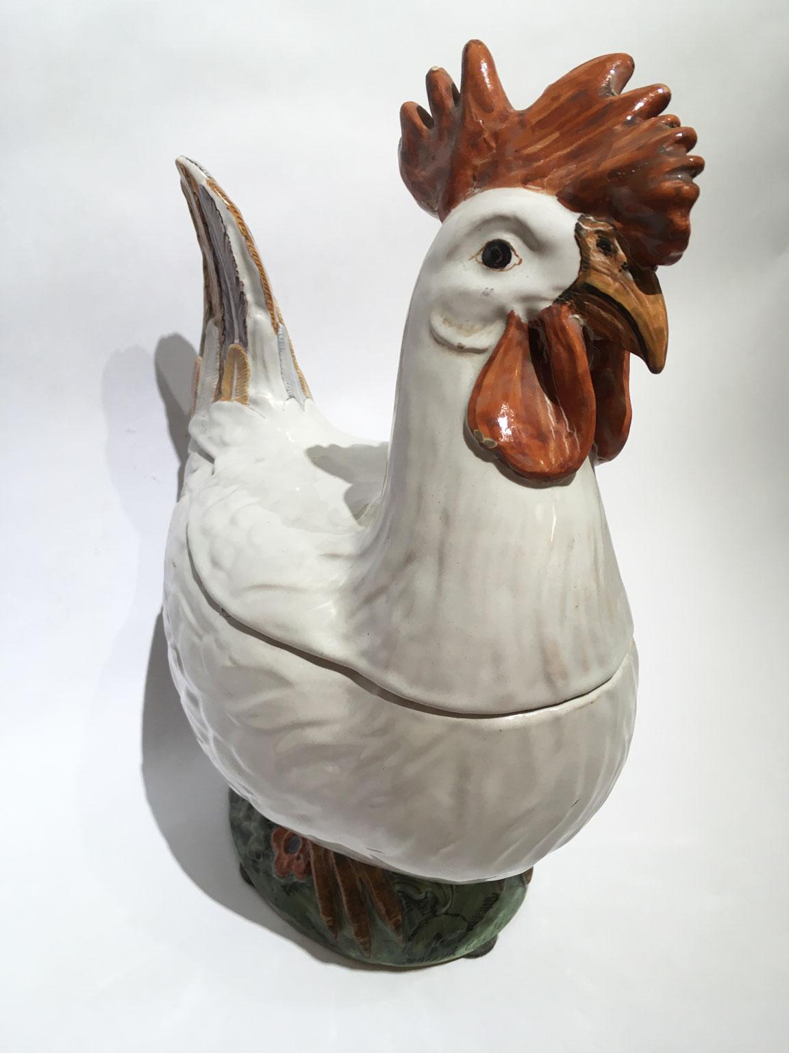 Ciotola in maiolica a forma di gallo della metà del 18° secolo in vendita 1