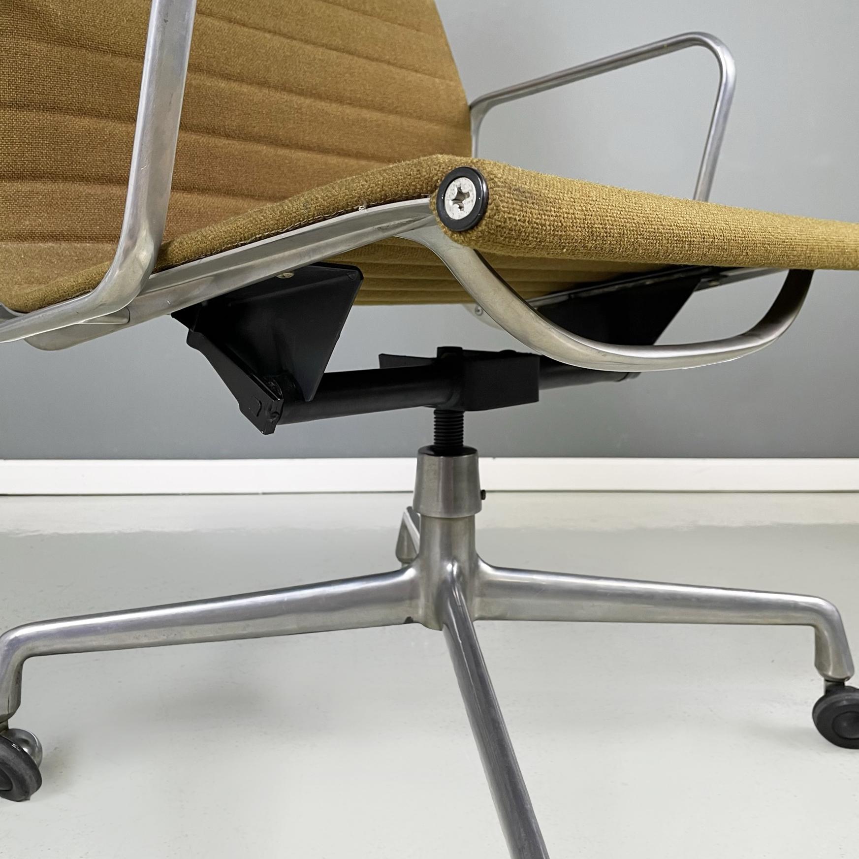 Italy mid-century Office chair EA 119 Aluminum Group by Eames for ICF, 1960s 7