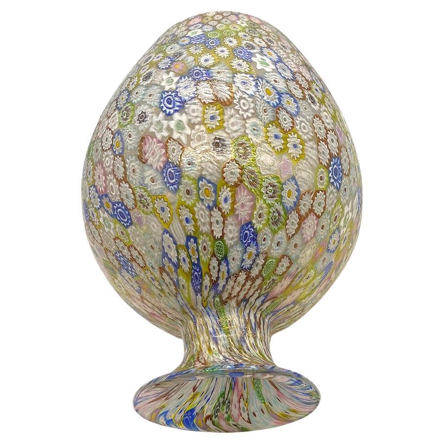 Arts and Crafts Italie Verre d'art Millefiori avec irisation dorée Vase 8.6 pouces en vente