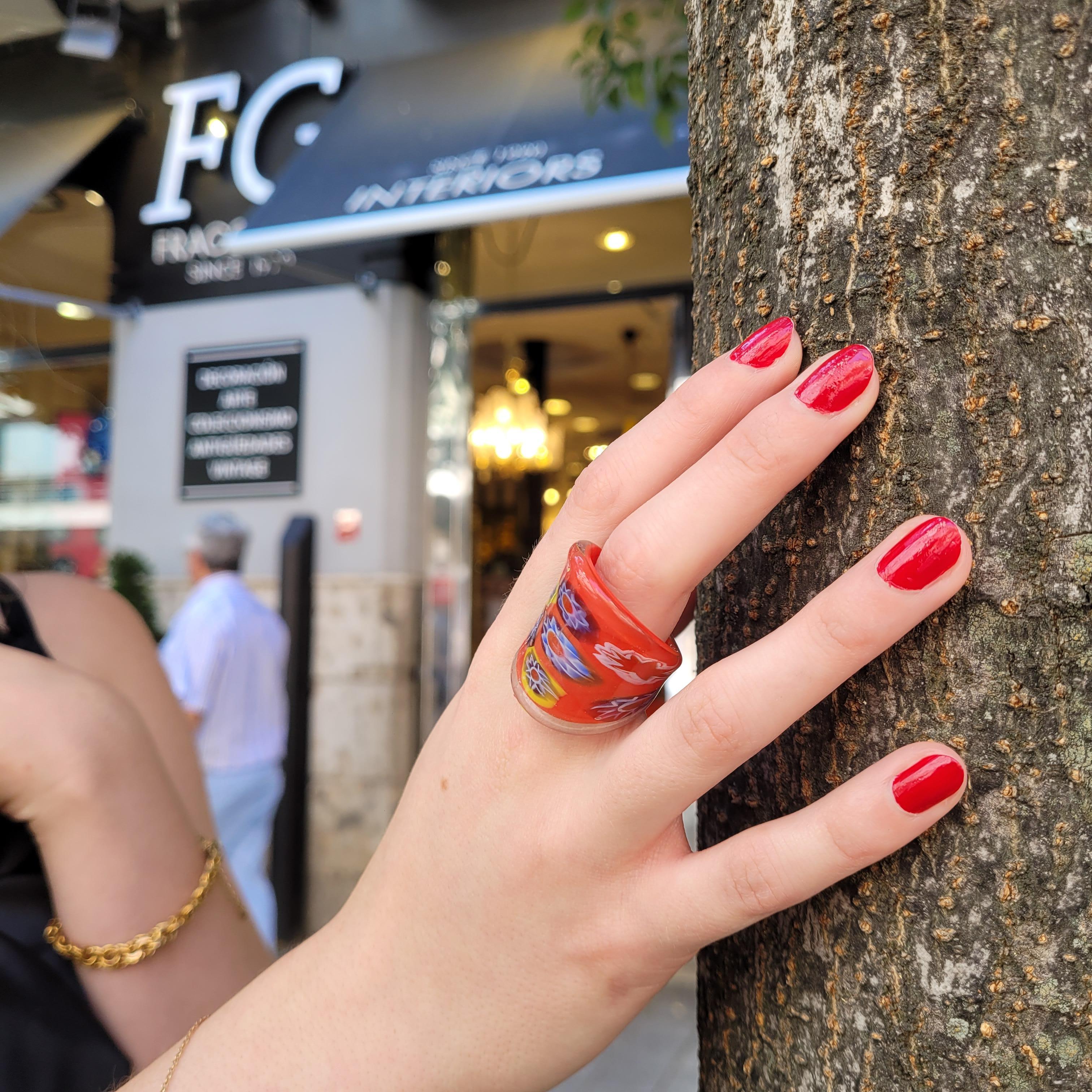 Italien Murano Millefiori Ring, Rotes Muranoglas, Vintage (Kunsthandwerker*in) im Angebot