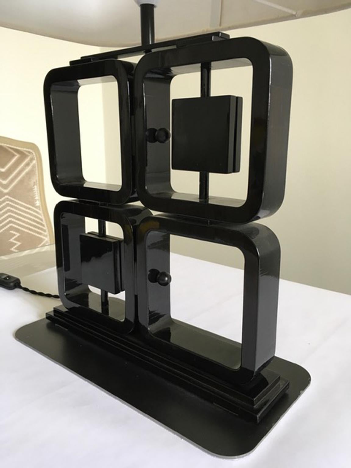 Italie Paire de lampes de table en noyer noir de style The Modernity en vente 4