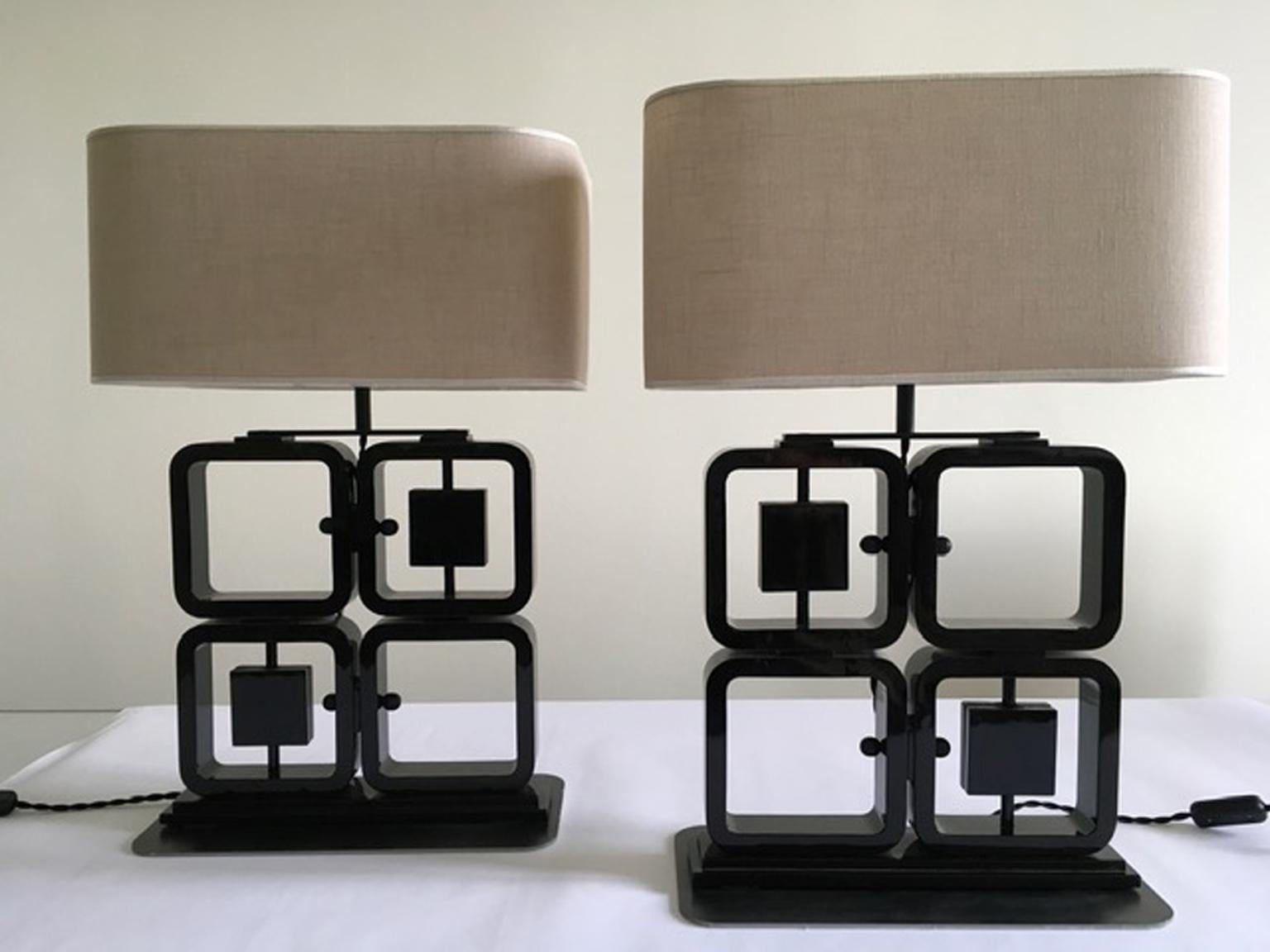 Italian Italy  Post-Modern Design Pair Black Wooden Table Lamps  For Sale