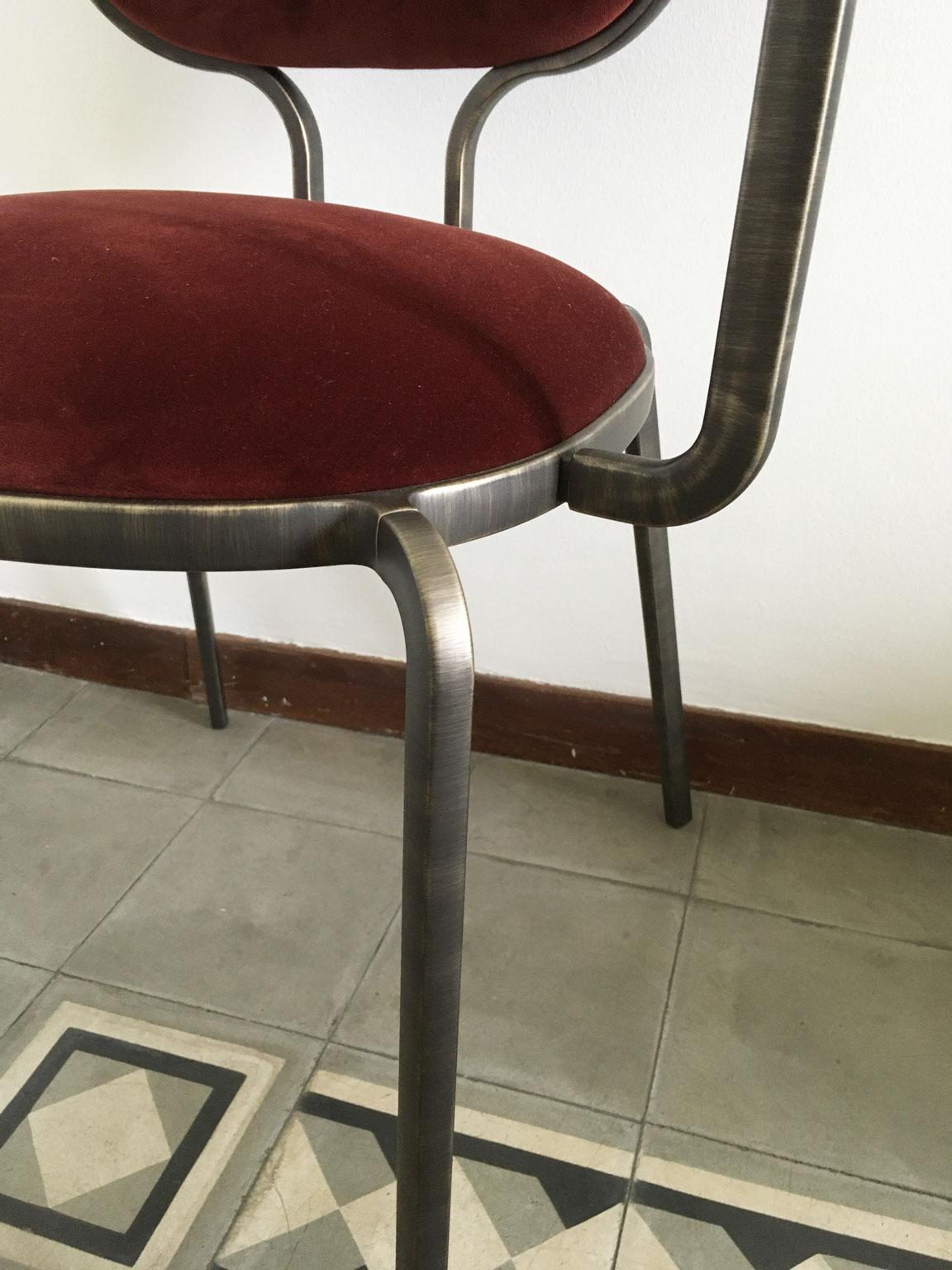 Italia Pareja de sillones de metal bruñido y terciopelo de Ghdini 1961 en venta 4