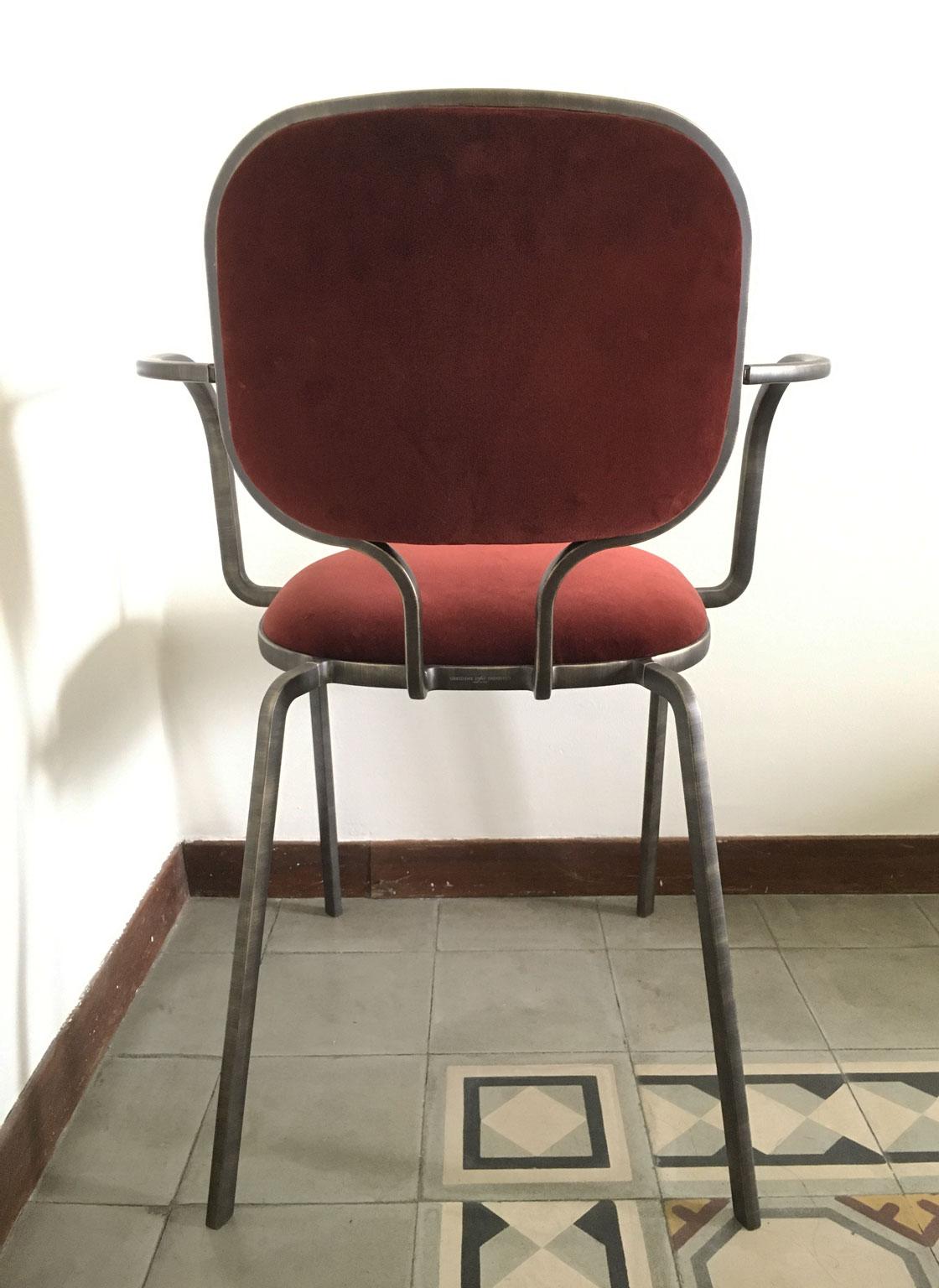 Italia Pareja de sillones de metal bruñido y terciopelo de Ghdini 1961 en venta 6