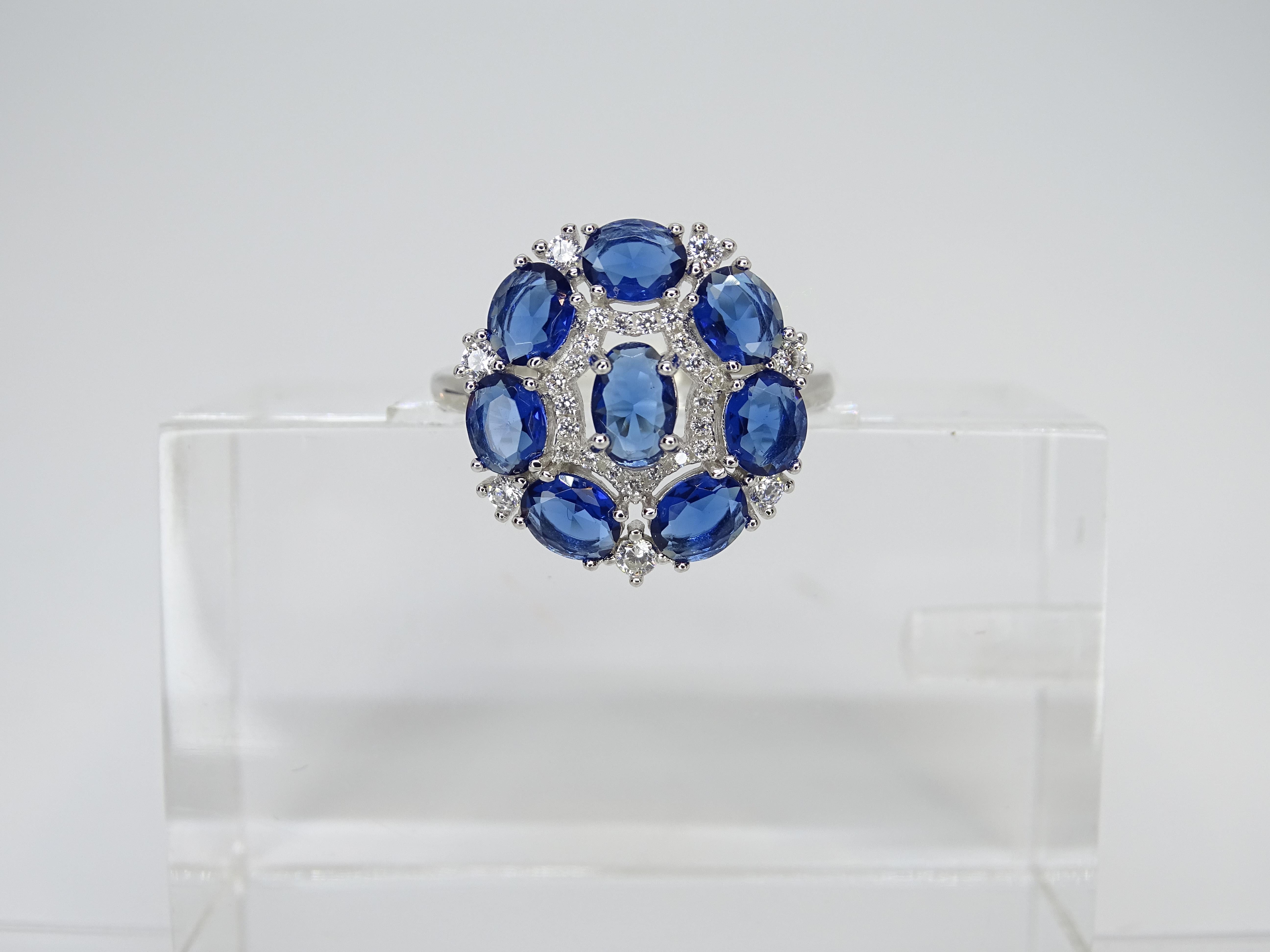 Italy rosette ring, sapphire root and zircons, 925 silver For Sale 1