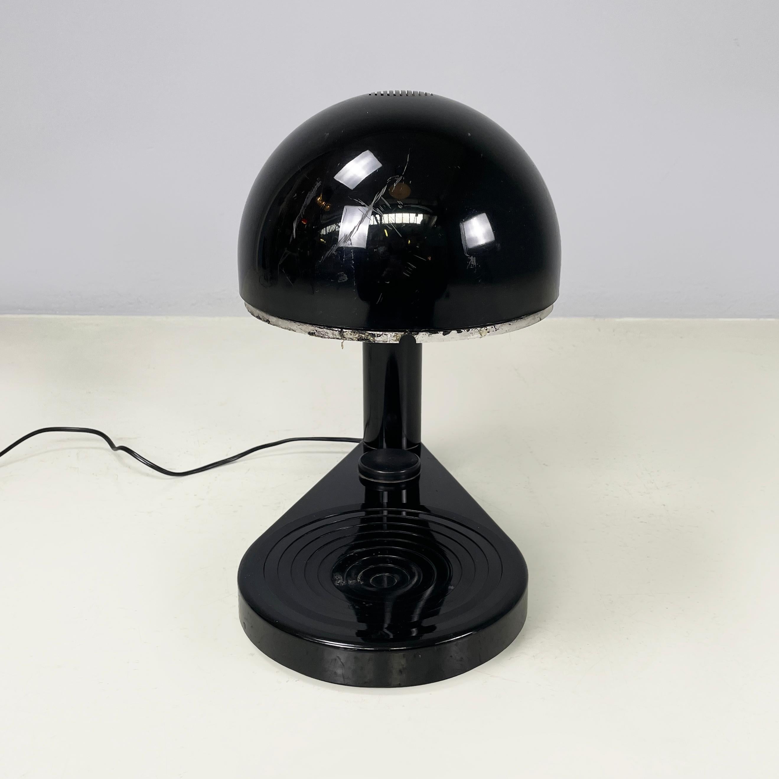 Late 20th Century Italy space age Adjustable table lamp Drive Adalberto Dal Lago Bieffeplast 1970s For Sale