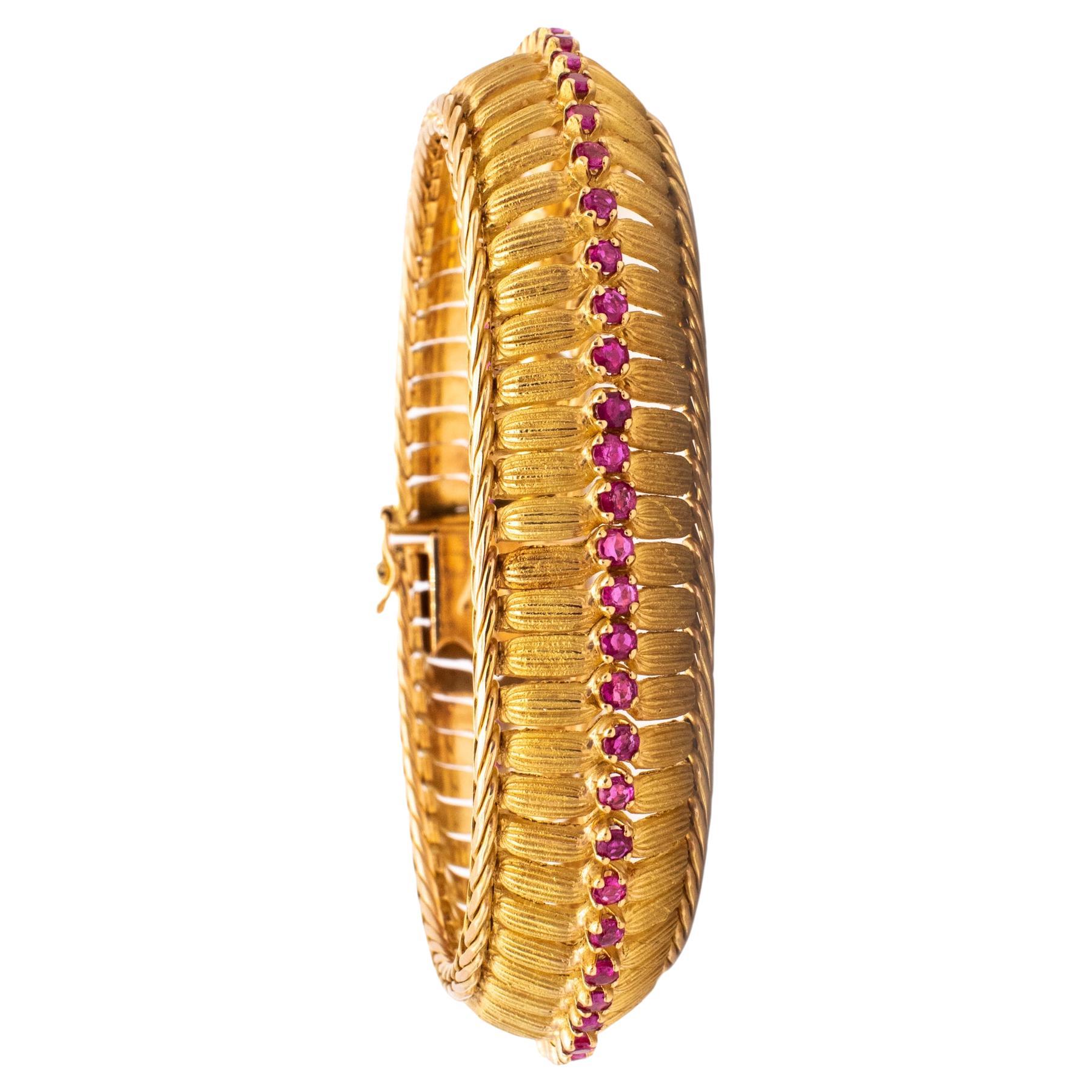 Italy Torino 1955 Designer Flexible Bracelet in Solid 18Kt Gold 6.25 Cts Rubies For Sale