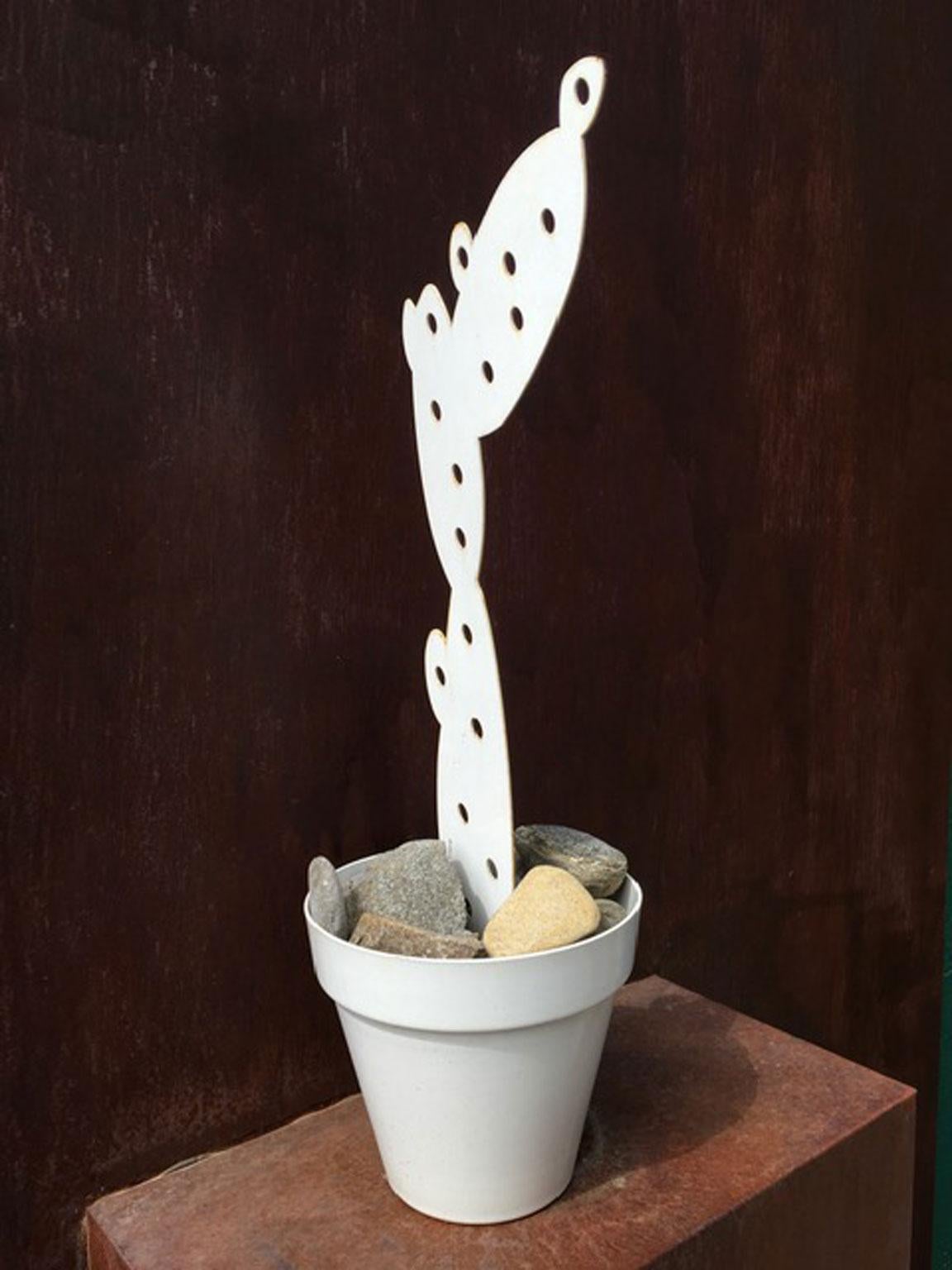 Italy Urano Palma Wrought Iron White Cactus in Vase for Garden Decor For Sale 3