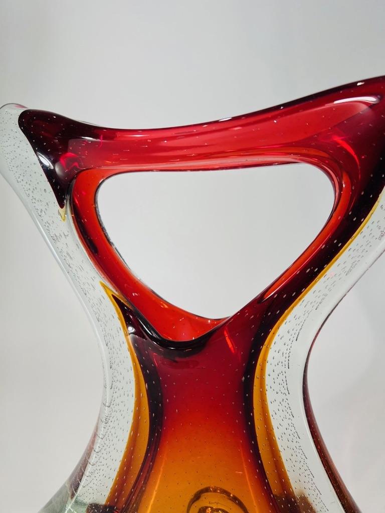 Mid-20th Century Itamo Pustetto Murano glass bicolor circa 1950 vase. For Sale