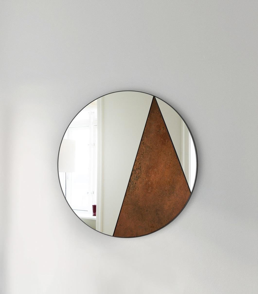 Miroir mural Itinera Res V 80 par Atlas Project
Dimensions : D 3/5 x Ø 80 cm. 
MATERIAL : Fer peint par poudrage noir, acier corten, miroir et bois.

Disponible en différentes finitions et tailles. Veuillez nous contacter.

ITINERA
Le matériau