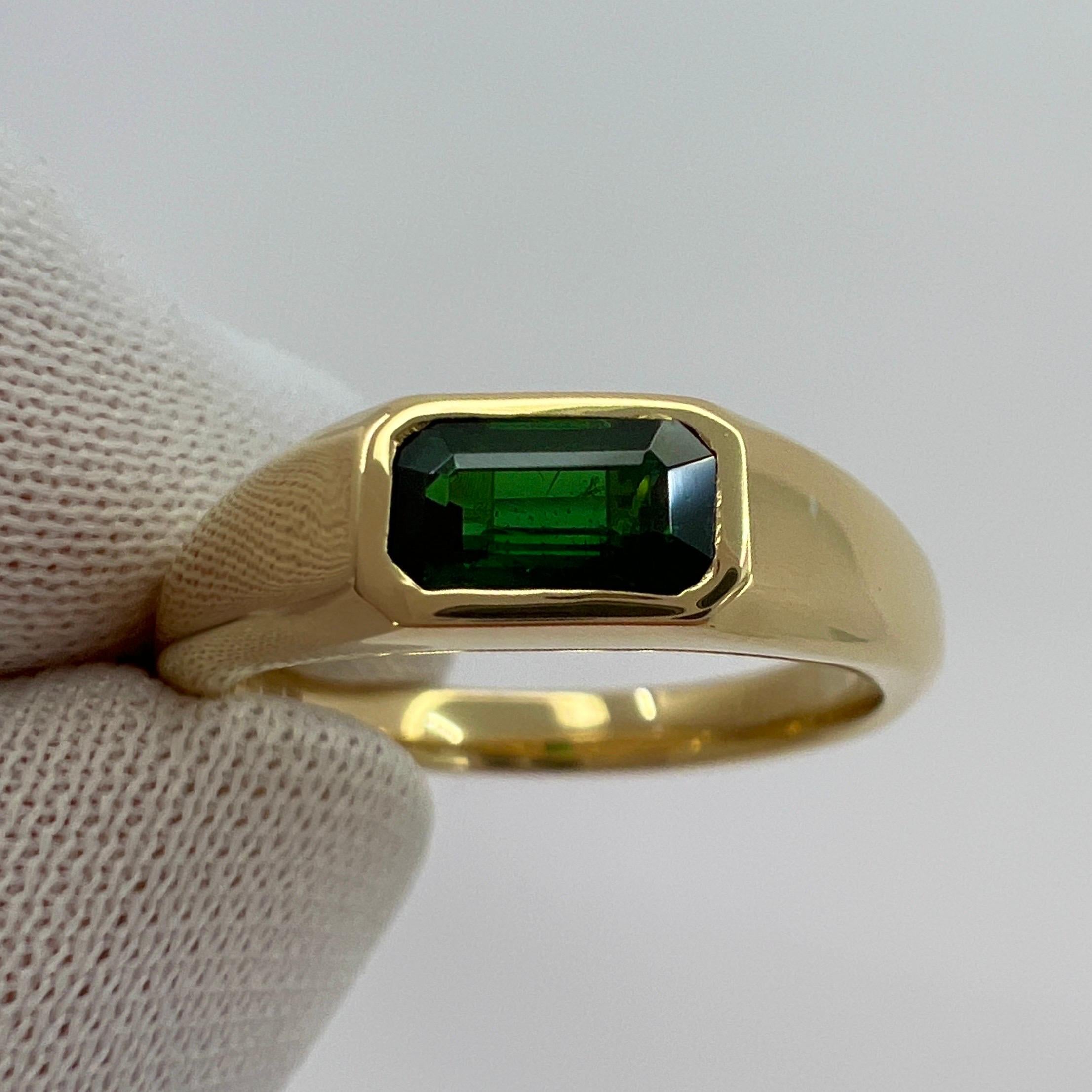 ITSIT Vivid Green Tsavorite Garnet 0.75 Carat Emerald Cut 18k Yellow Gold Ring For Sale 7