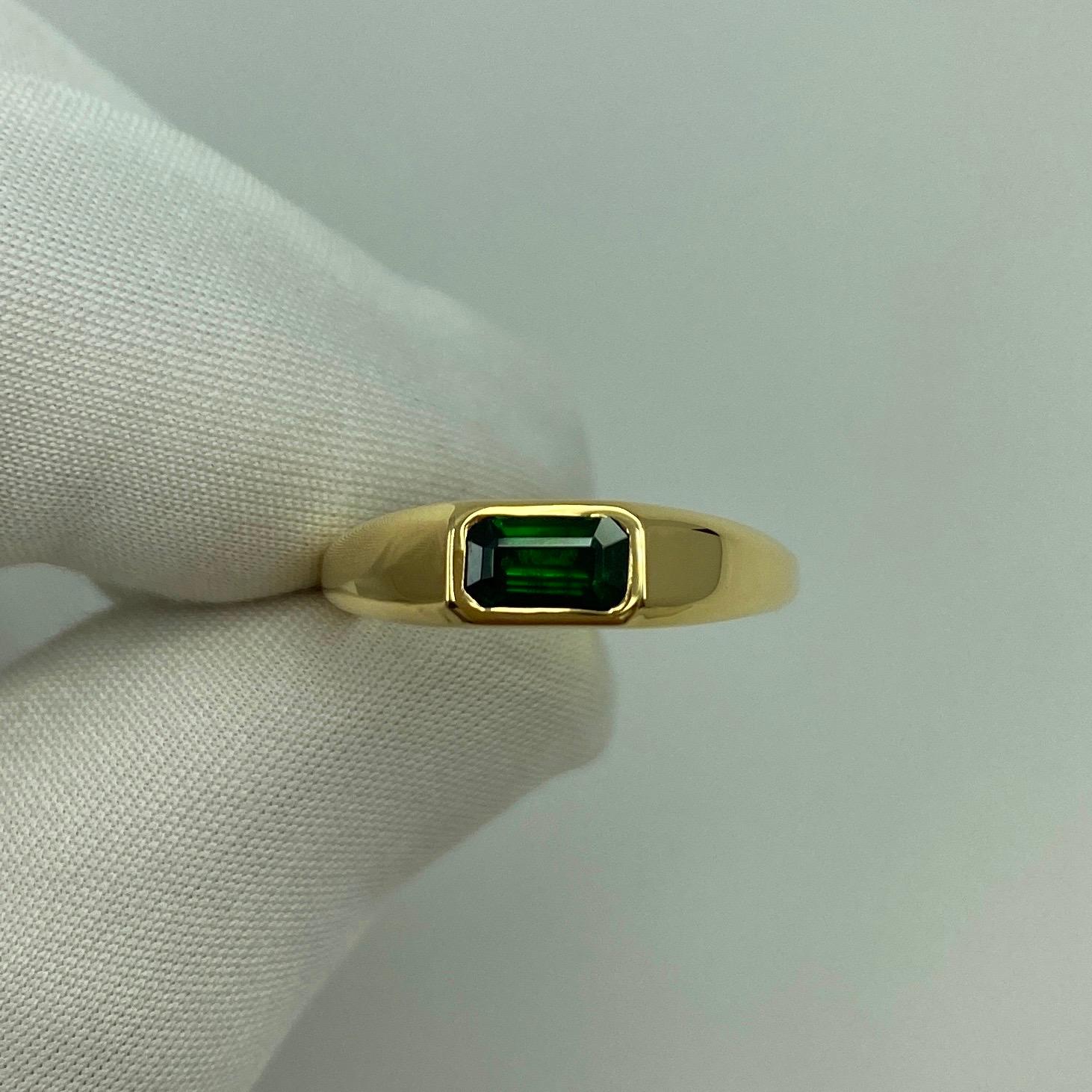 ITSIT Vivid Green Tsavorite Garnet 0.75 Carat Emerald Cut 18k Yellow Gold Ring For Sale 3