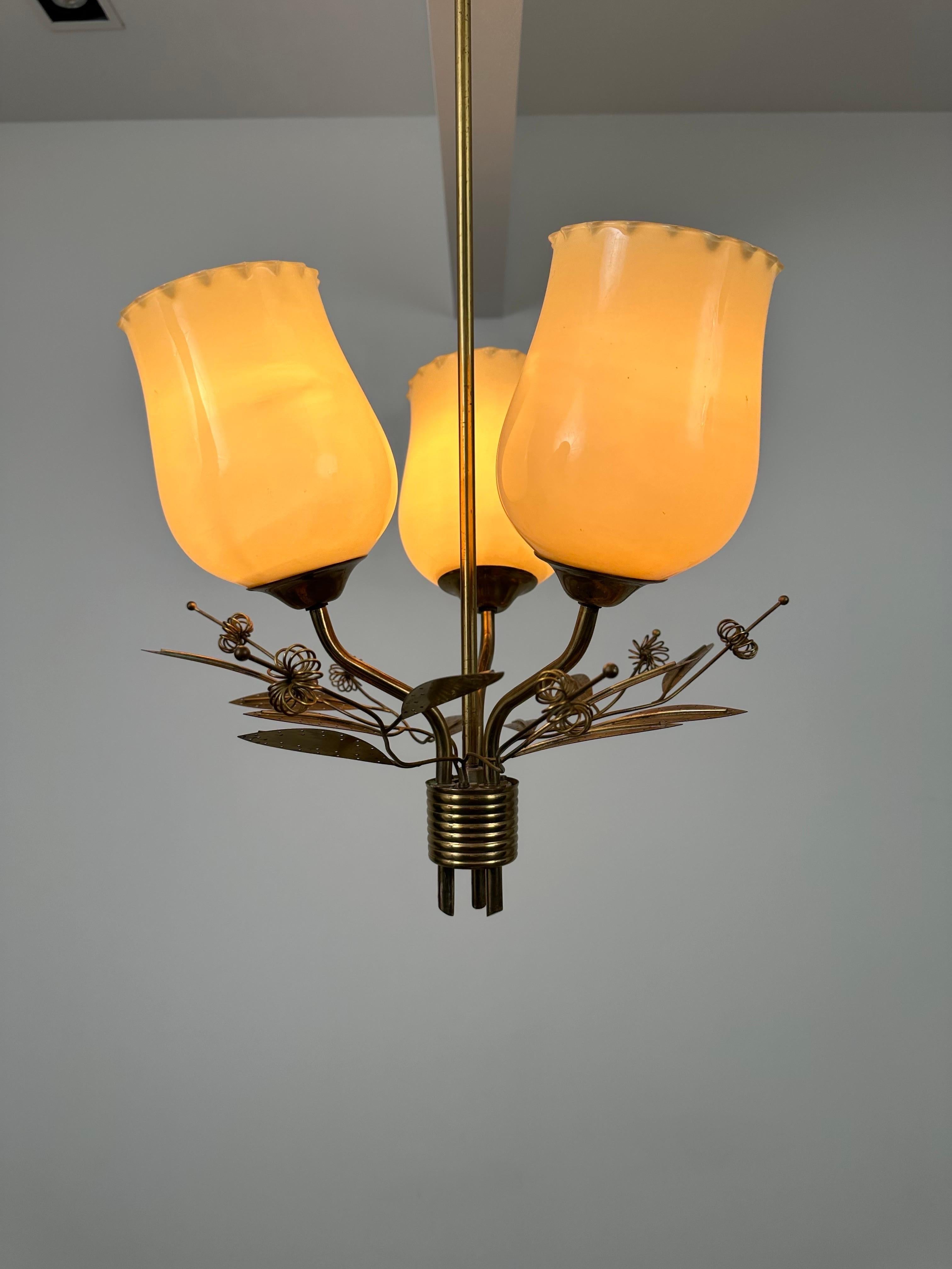 This beautiful ceiling pendant was designed during the 1950s in Finland.  Itsu, short for Itä-Suomen Sähkö (eng. Eastern Finland Electricity), was a small, lesser known manufactory that produced characteristic models in small quantities inspired