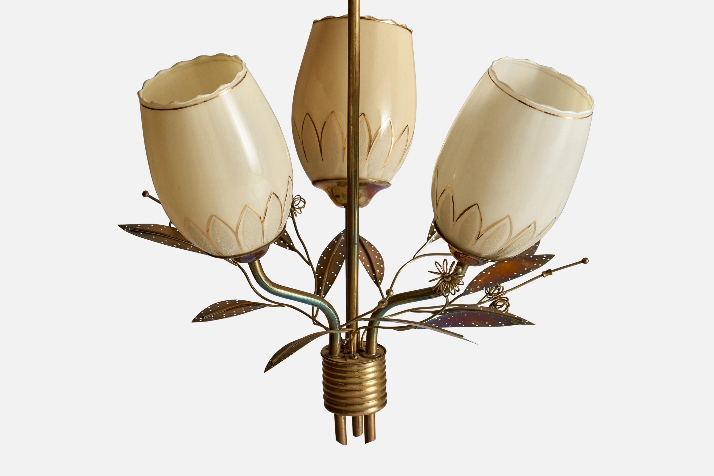 ITSU, Chandelier, Brass, Glass, Finland, 1950s In Good Condition In High Point, NC