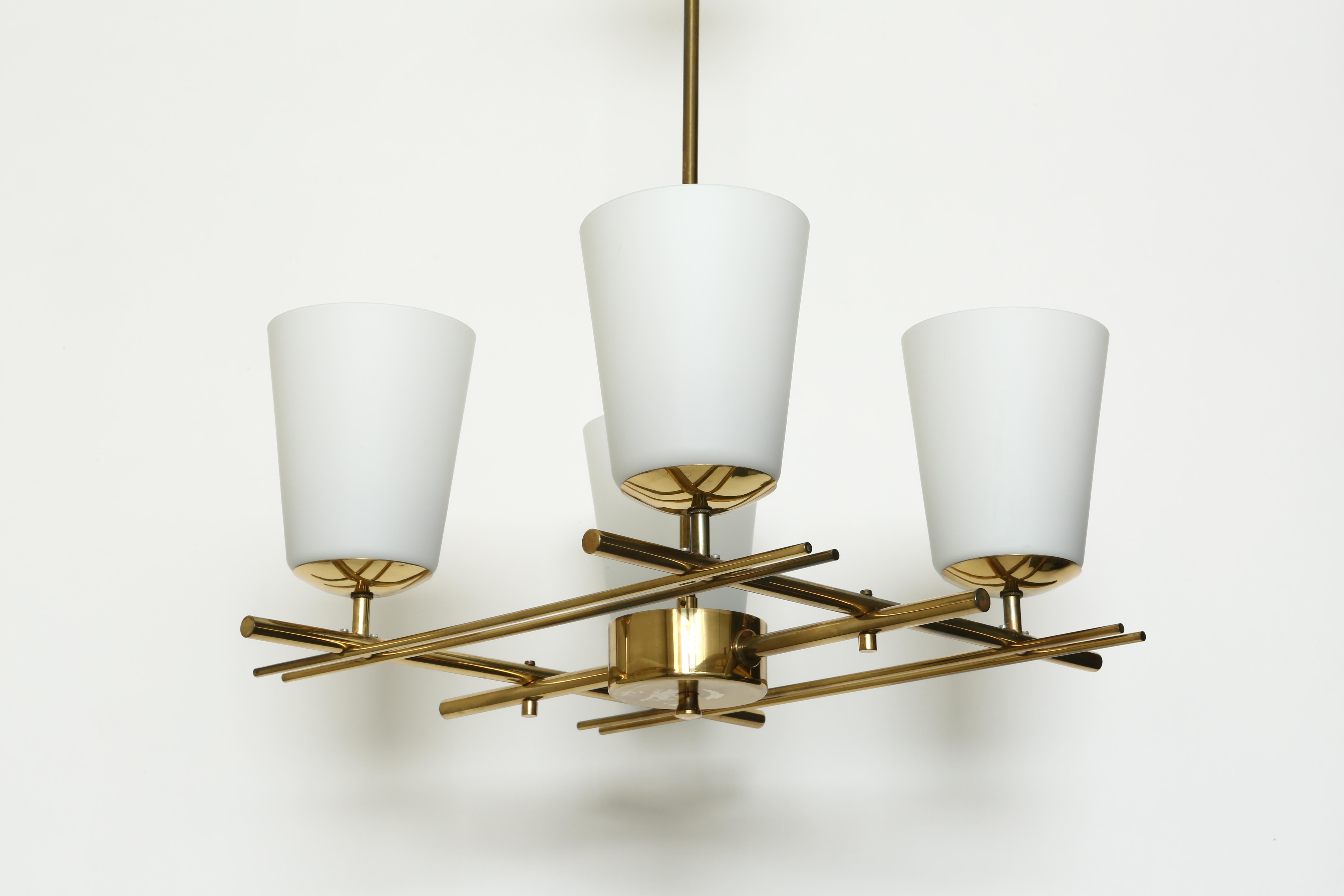 Milieu du XXe siècle Lustre Itsu en laiton, Finlande, années 1960 en vente