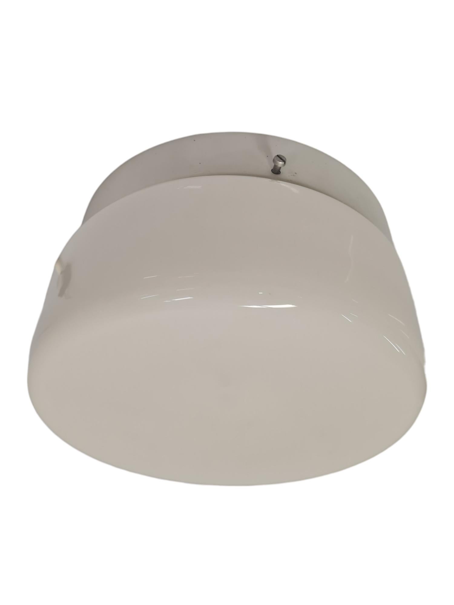 Plafonnier minimaliste 