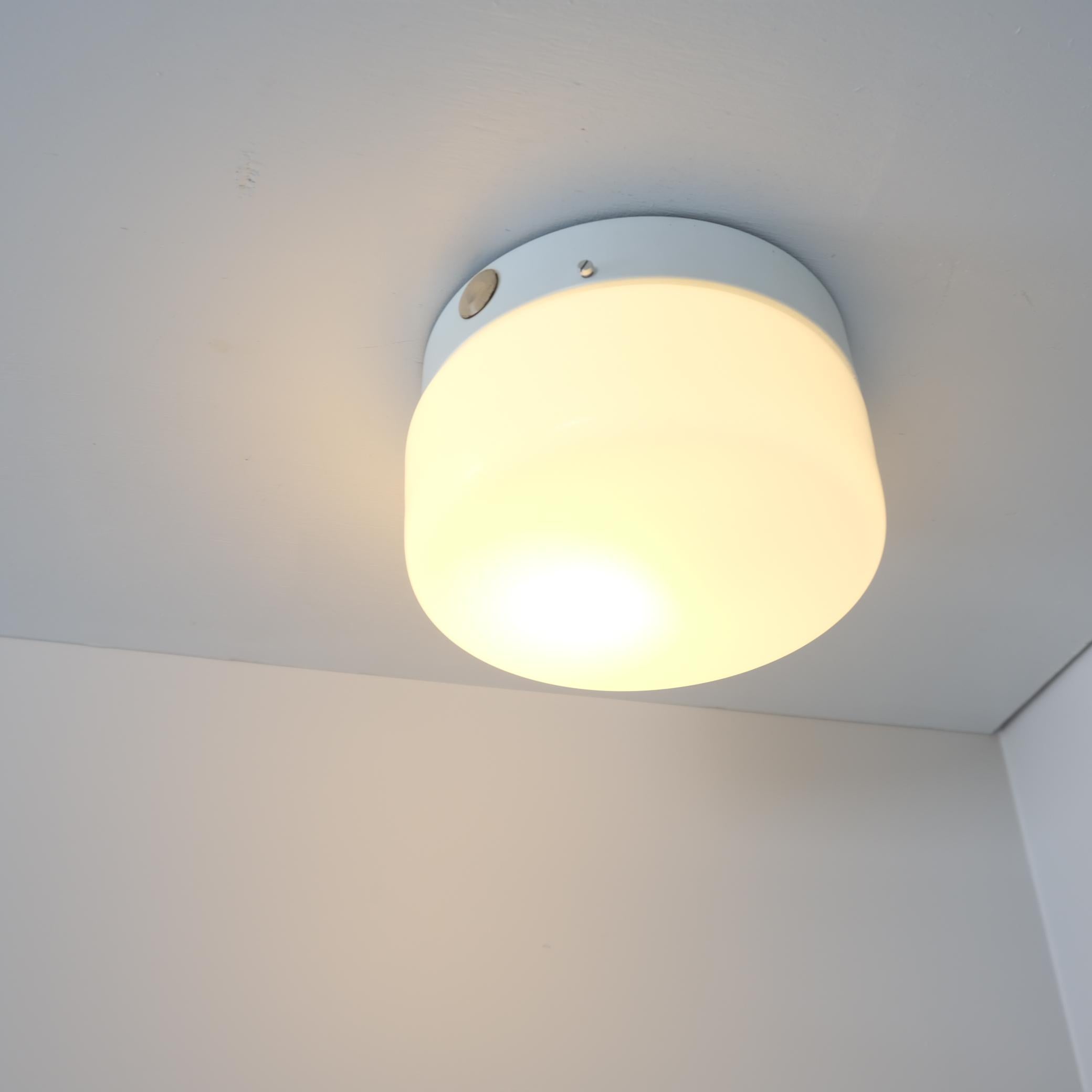Milieu du XXe siècle Plafonnier minimaliste 