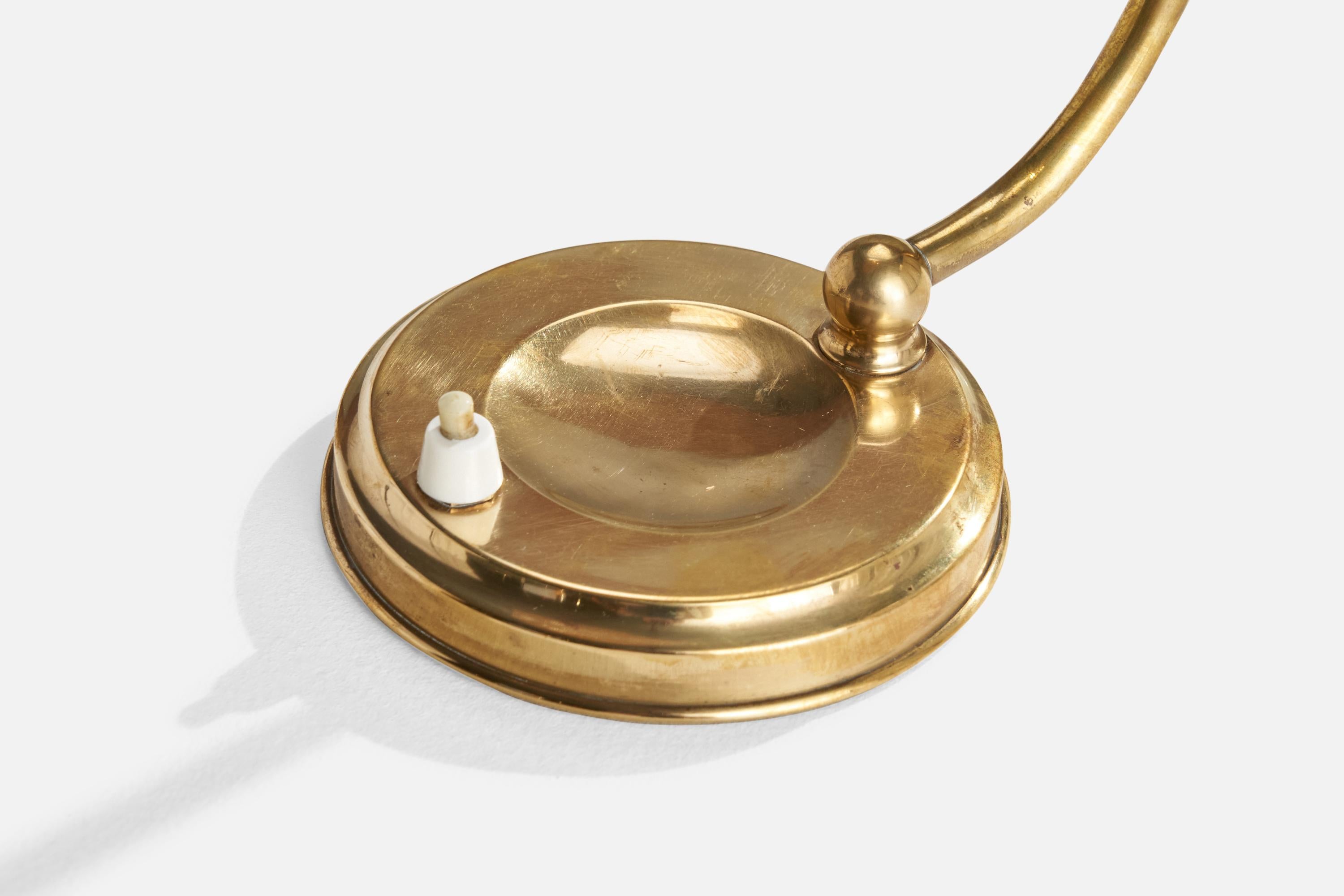 Itsu OY, Tischlampe, Messing, Schilf, Finnland, 1950er Jahre (Finnisch) im Angebot