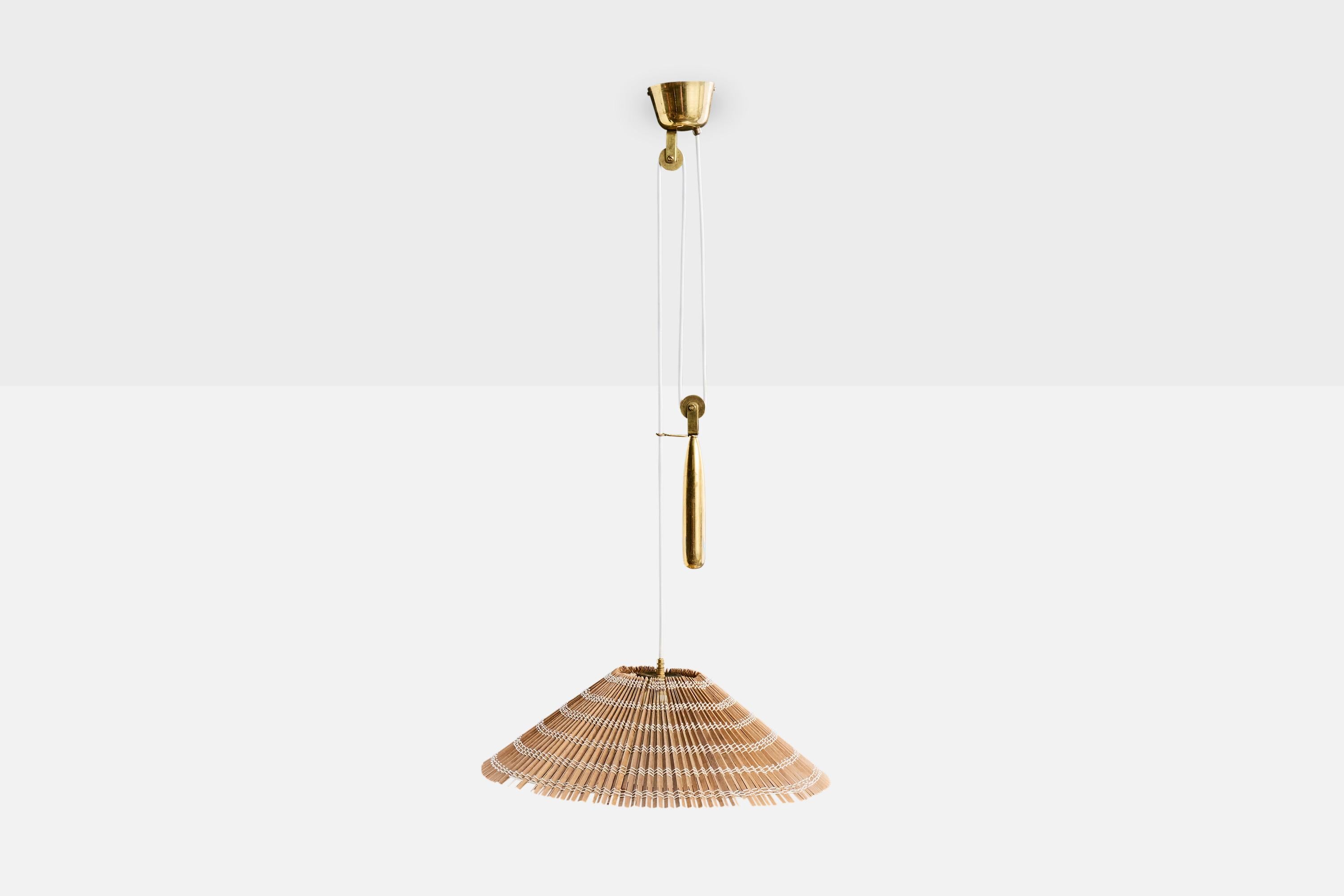 Mid-Century Modern Itsu, lampe suspendue, laiton, roseau, rotin, Finlande, années 1950 en vente