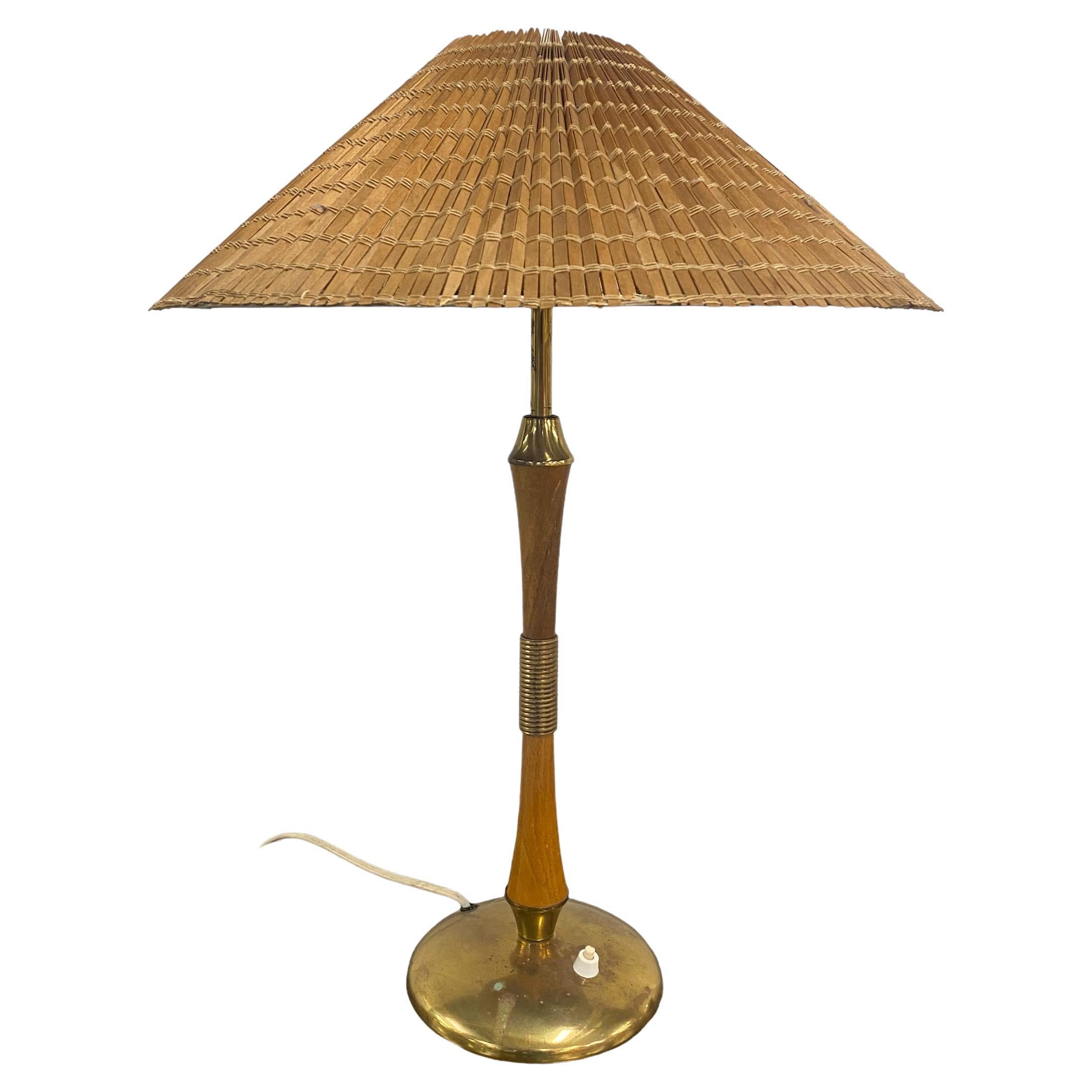 Itsu Table Lamp Model. EV41 For Sale