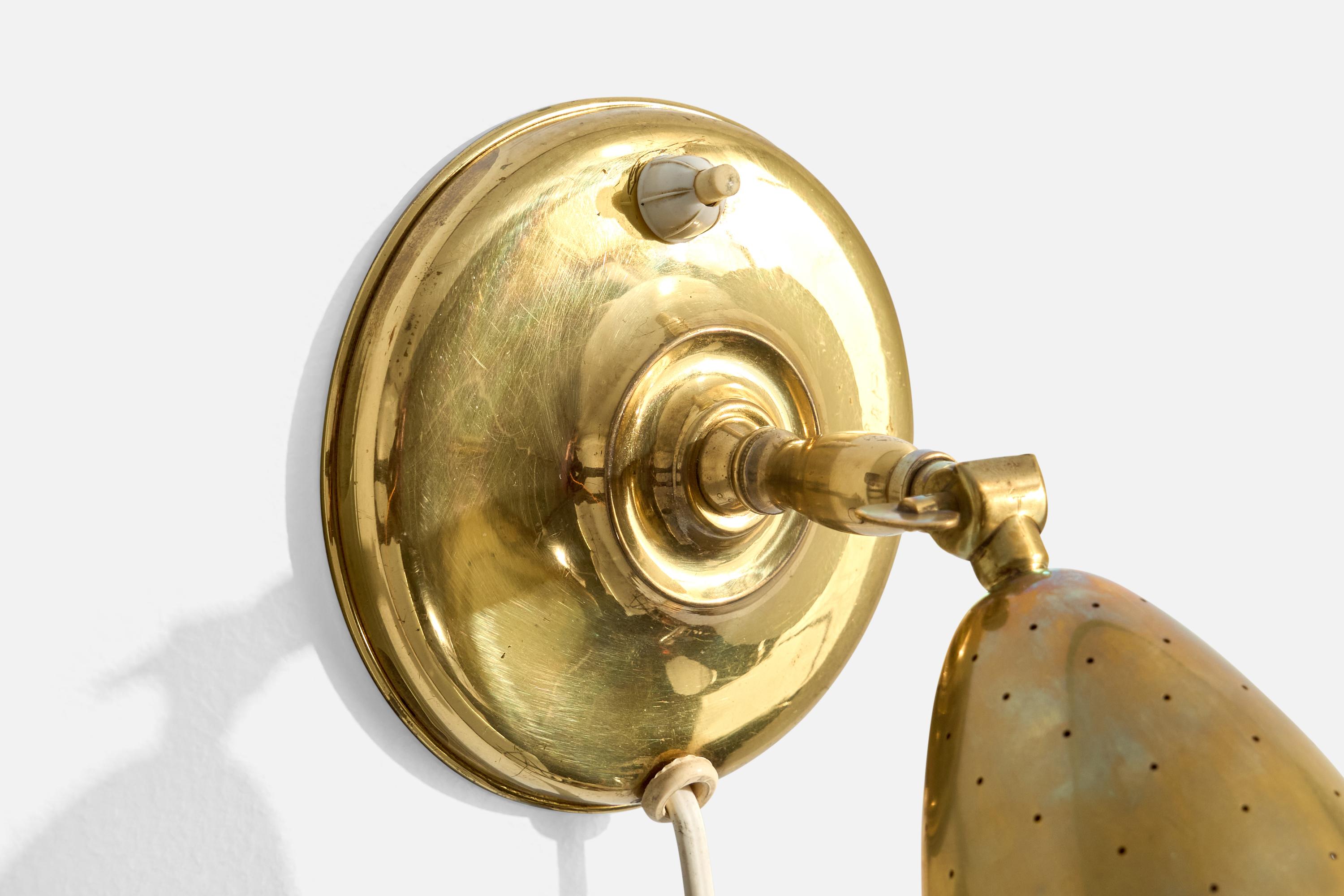 Itsu, Wall Light, Brass, Finland, 1950s In Good Condition For Sale In High Point, NC