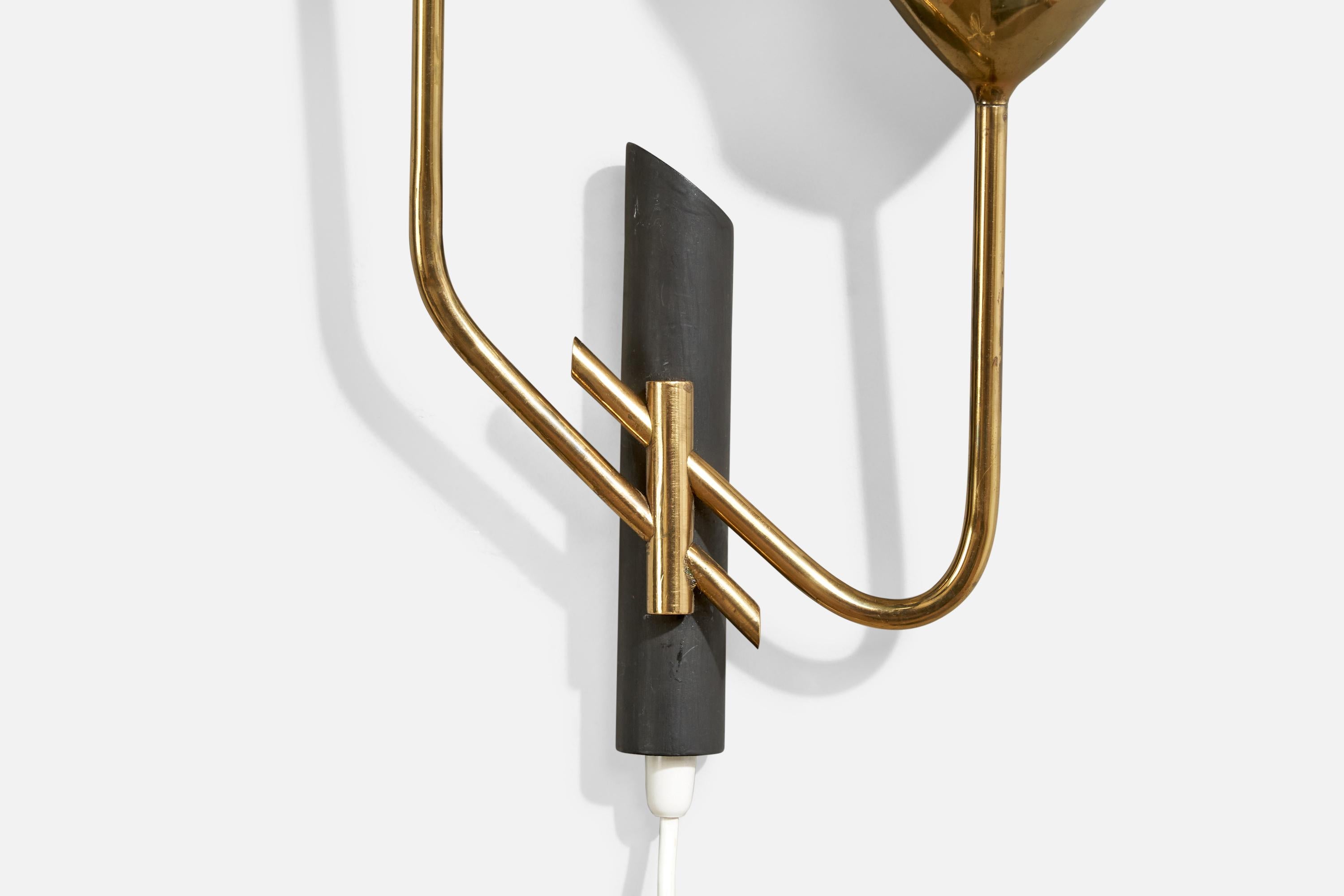 Itsu, Wall Light, Brass, Metal, Glass, Finland, 1950s For Sale 1