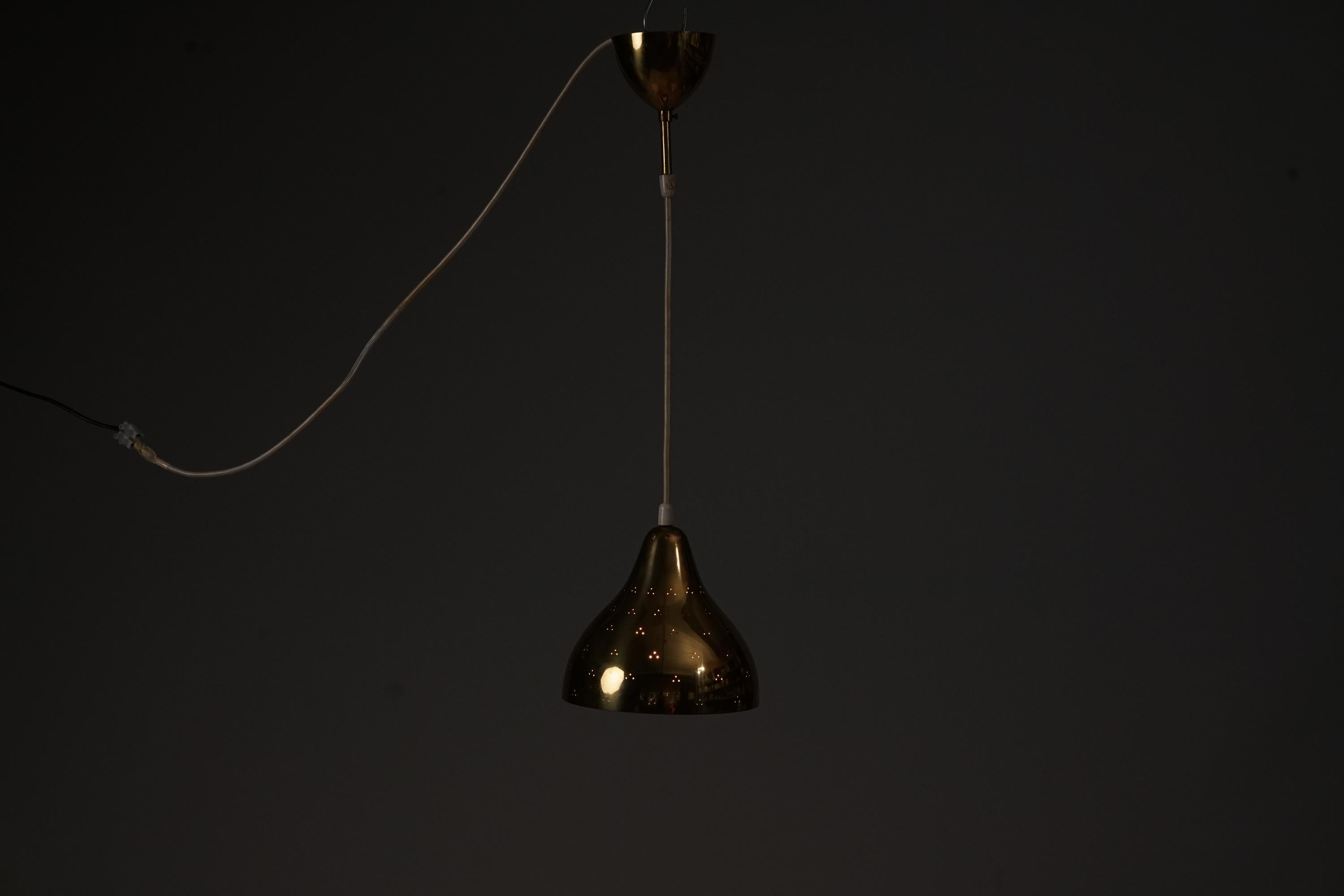 Itsu Window Pendant, 1950/1960s In Good Condition For Sale In Helsinki, Uusimaa