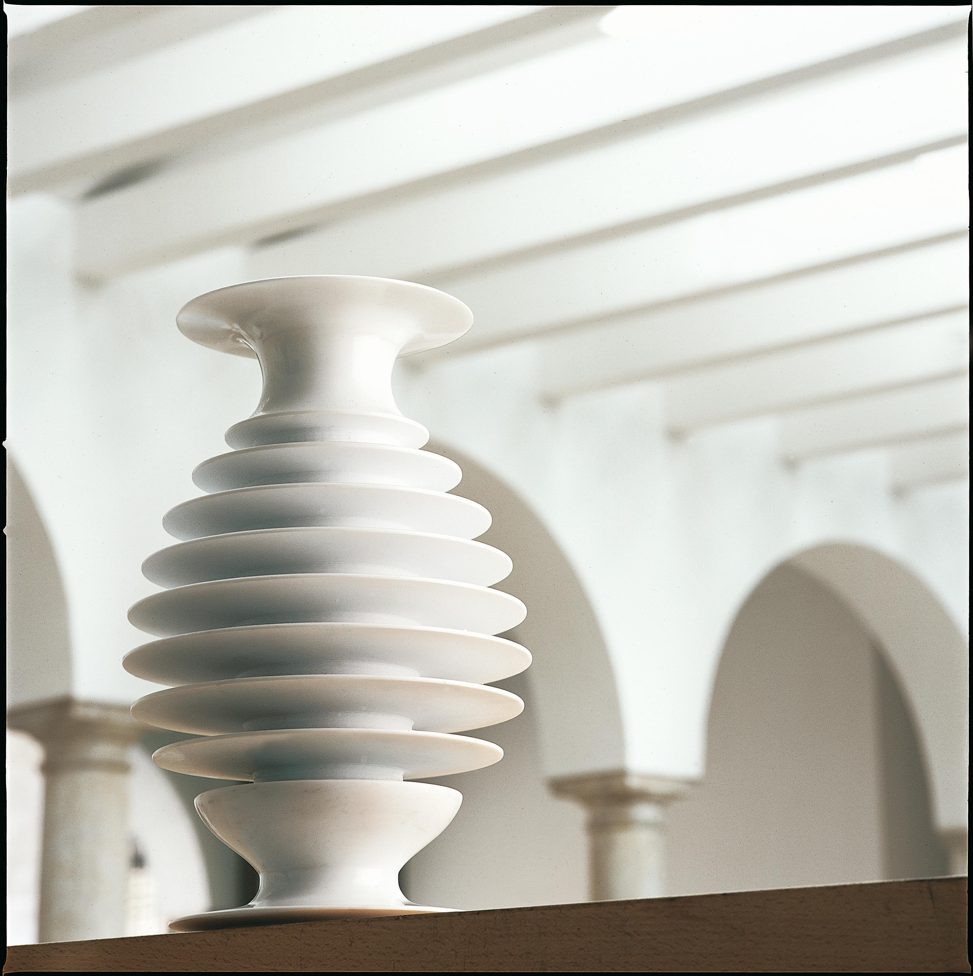Ittio vase in Bianca Carrara marble designed by the Davani Group & Kreoo.