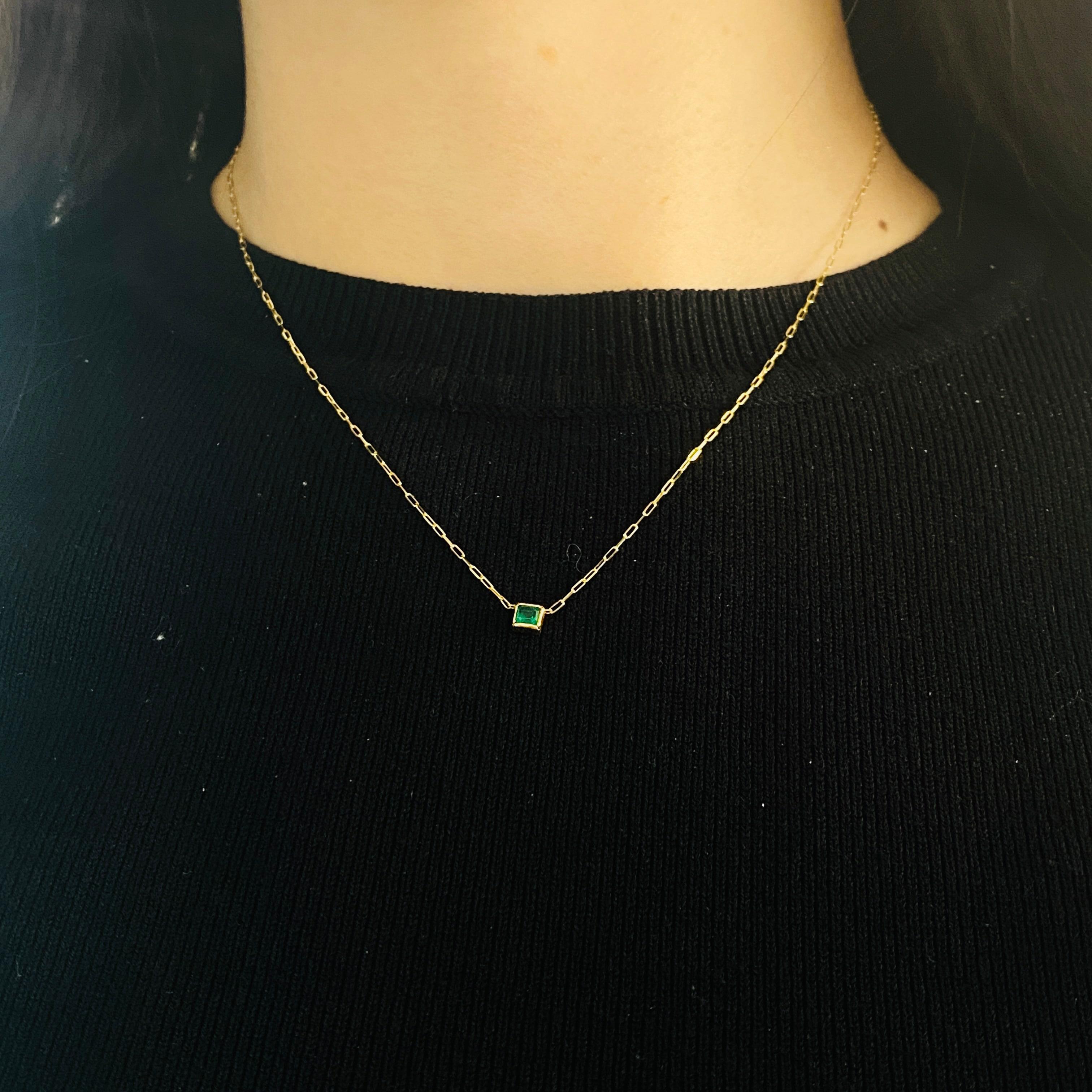 Itty Bitty Emerald Necklace 0.10ct Emerald Paperclip Necklace in 14ky Gold In New Condition In Austin, TX