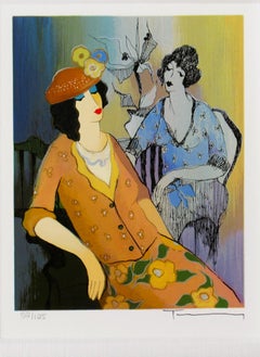 Sophia entspannt sich im Cafe