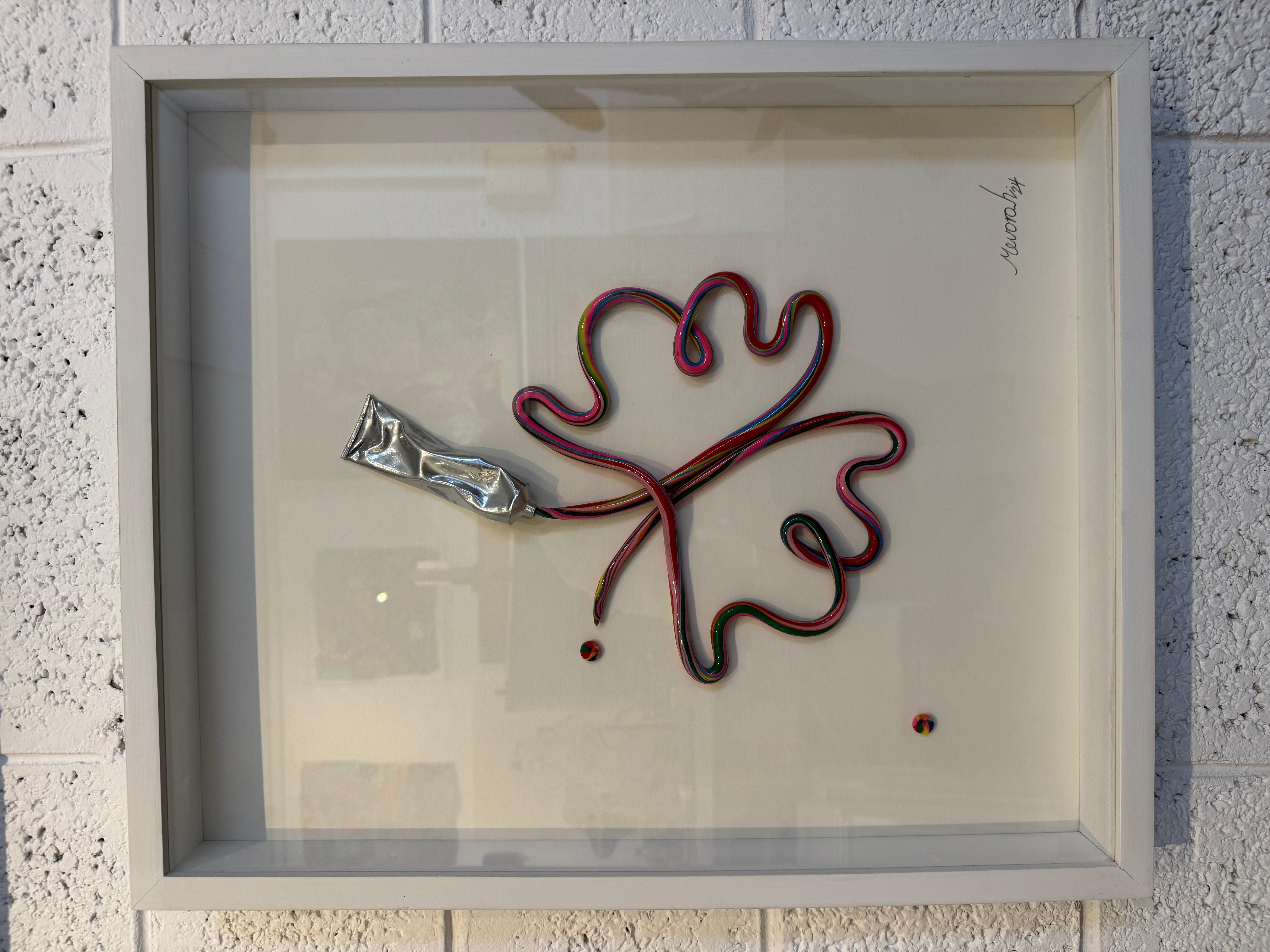 Itzhaq Mevorah was born in 1971 in Tel Aviv, Israel to a family of artists, who started their way in the beginning of the century in Bulgaria. From a very young age Mevorah has decided to be an artist. In his own words: 