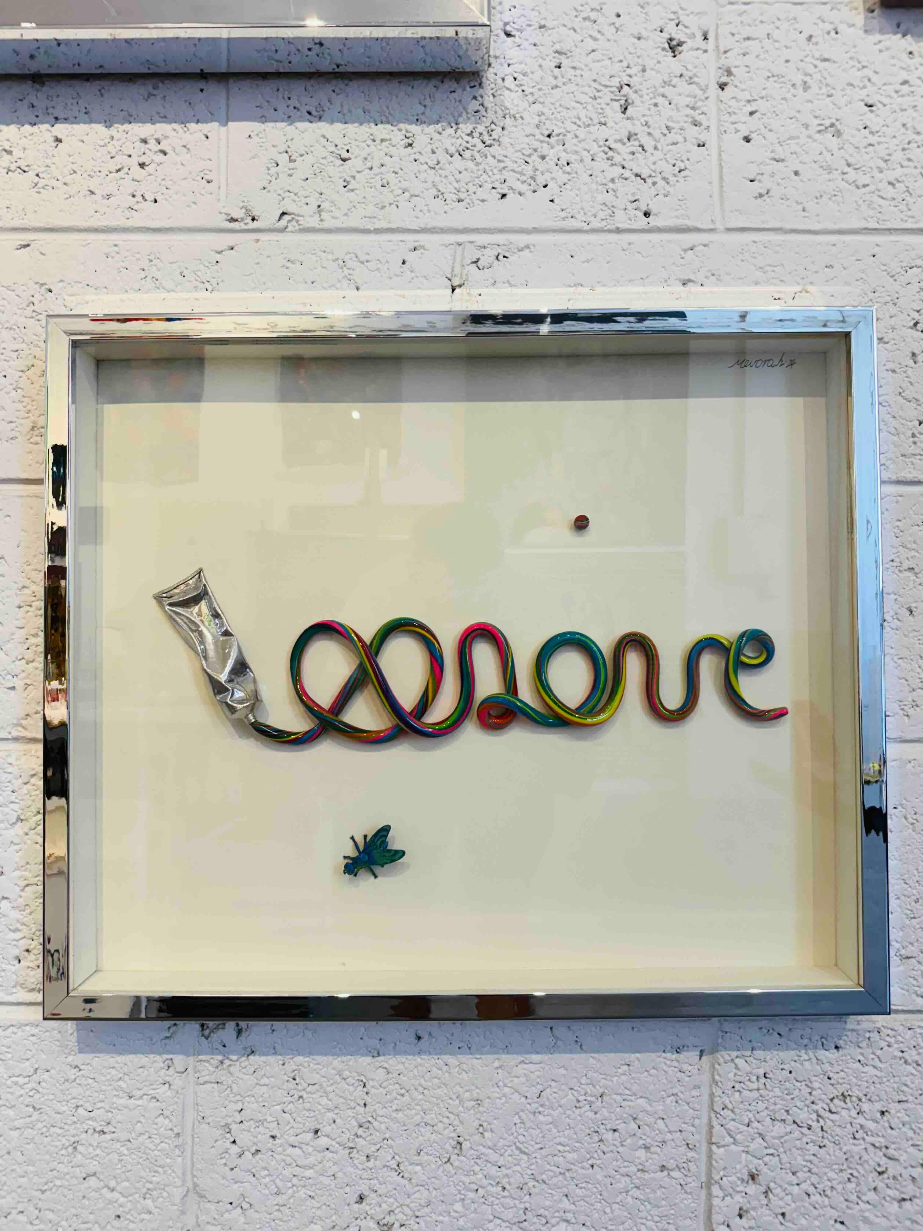 Amour - peinture pop art, sculpture murale - Painting de Itzik Mevorah