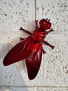 Synthetic Fly (rosso) - scultura pop art, scultura da parete