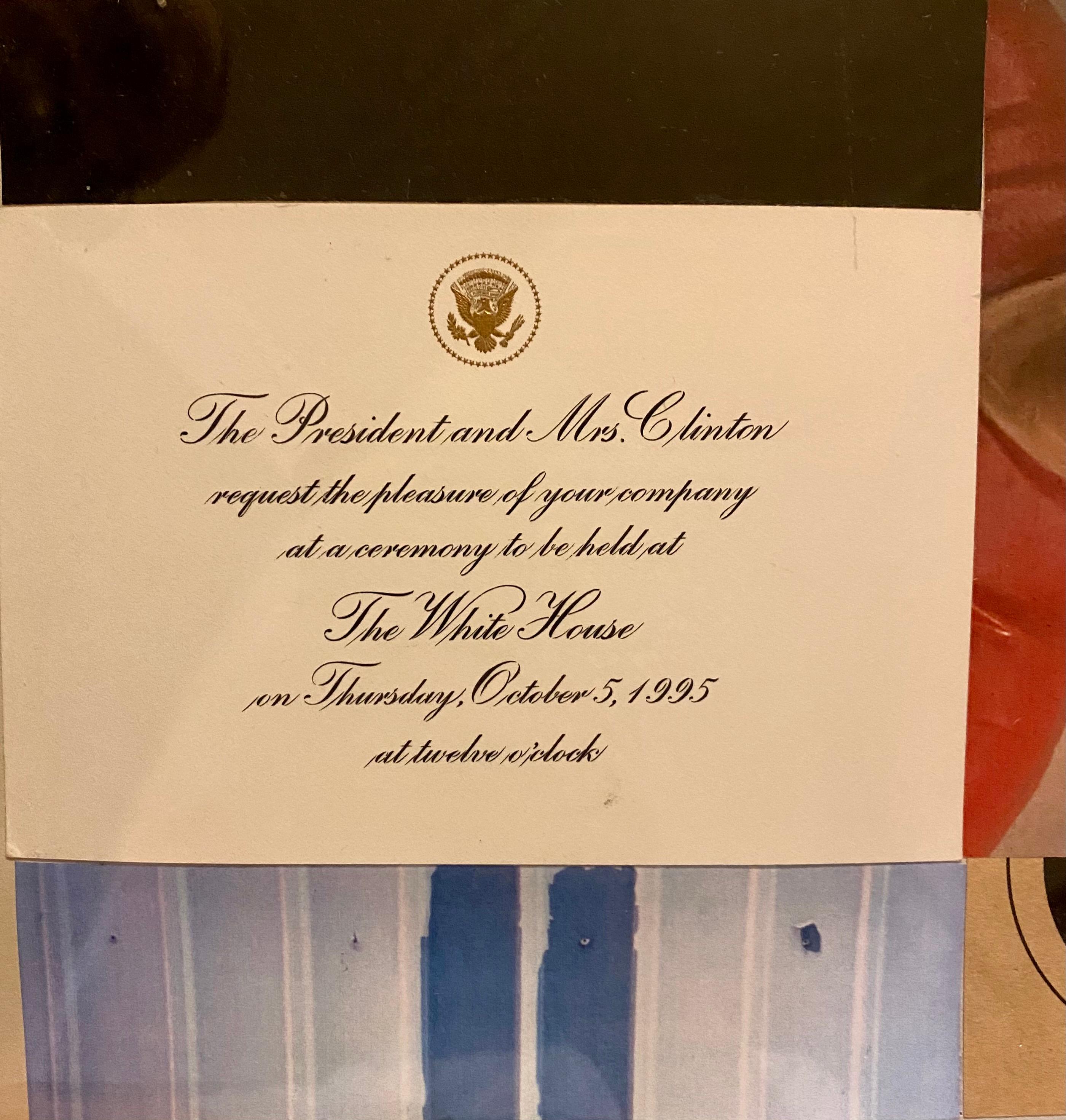 Chine Colle Photo Collage Assemblage Art Jockey, Einladung von Präsident Clinton  im Angebot 4
