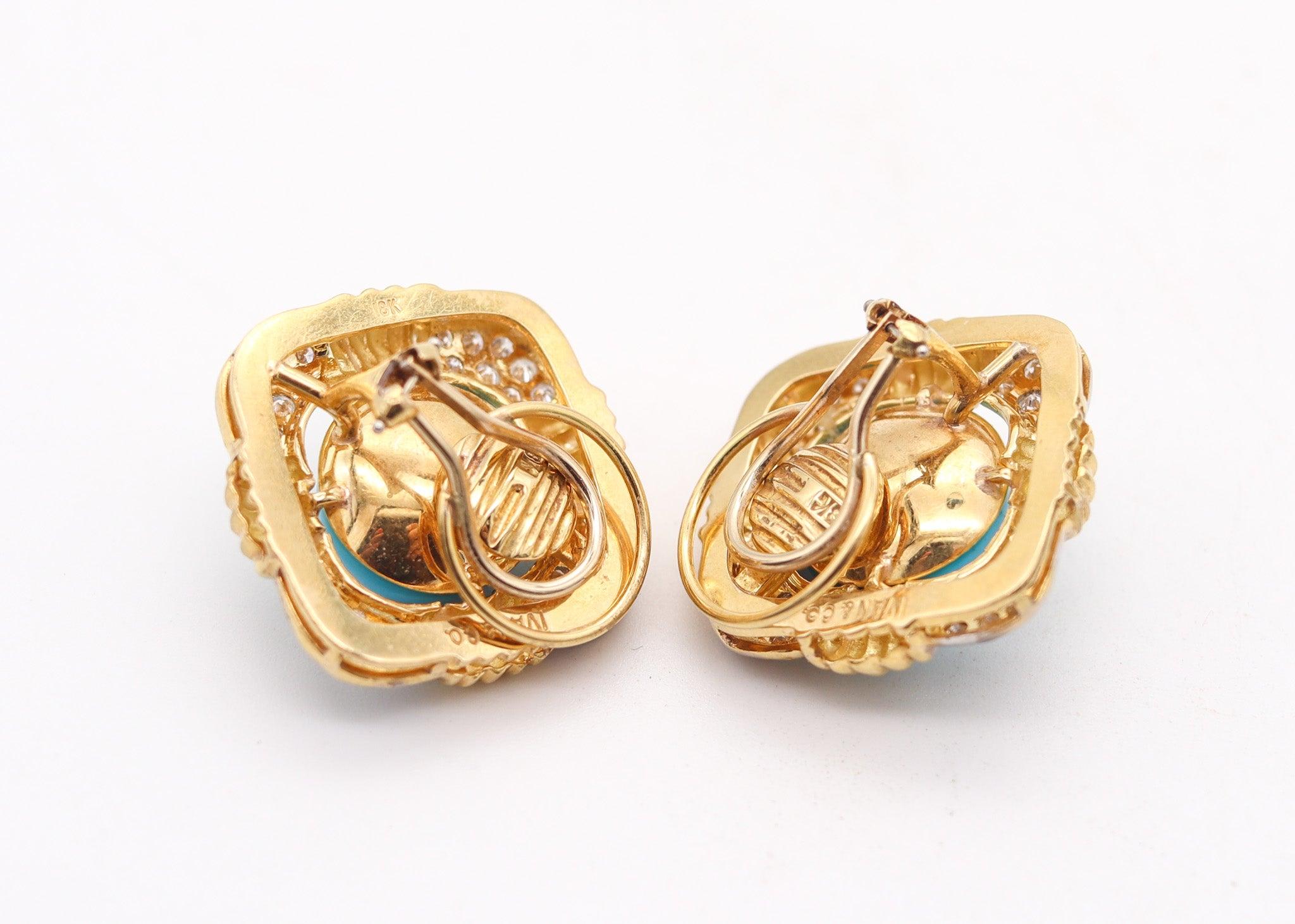 Taille cabochon IVAN & CO. Clips d'oreilles modernistes en or 18 carats avec diamants de 3,20 carats en vente