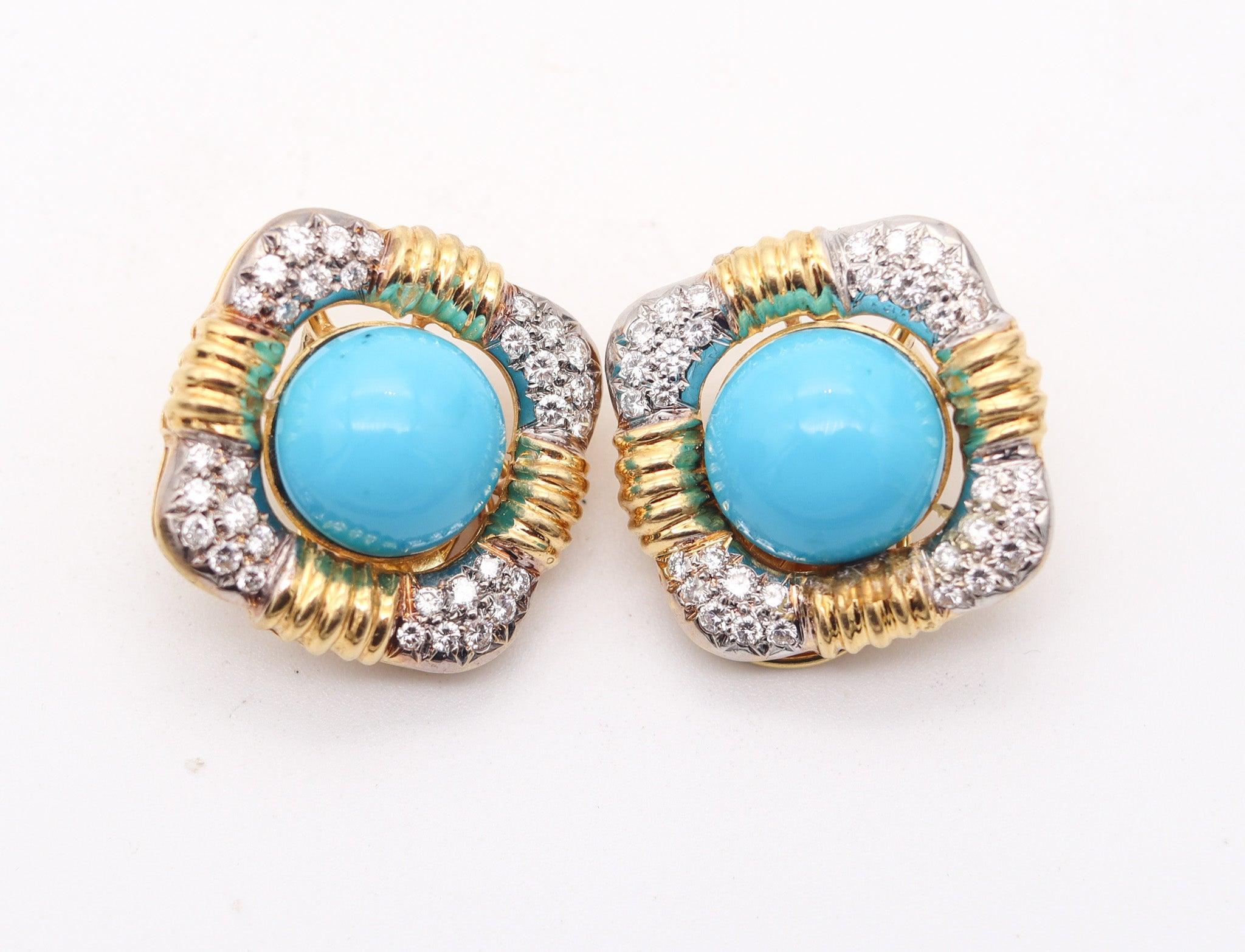 IVAN & CO. Clips d'oreilles modernistes en or 18 carats avec diamants de 3,20 carats en vente 1