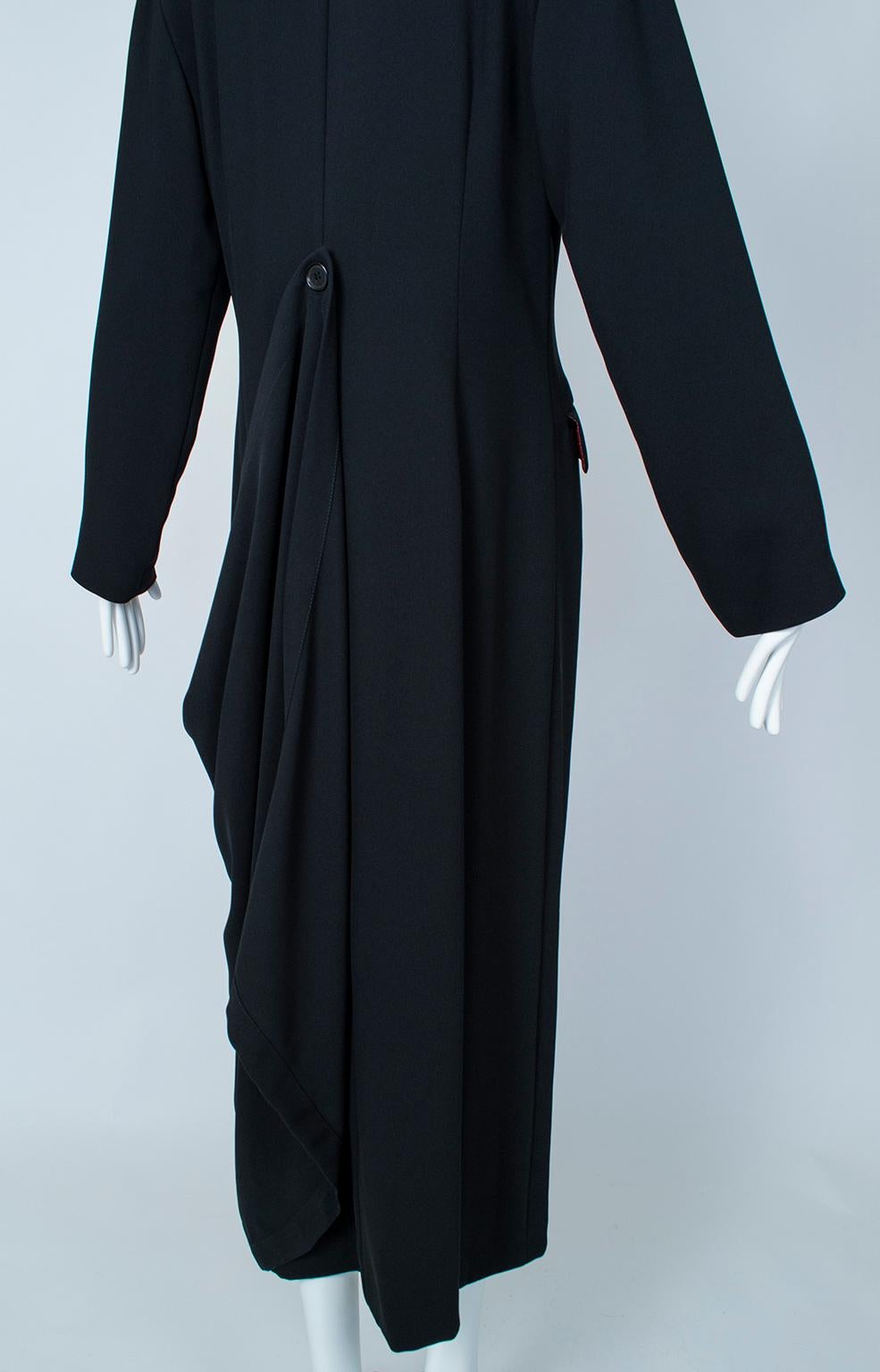 Ivan Grundahl Black Avant Garde Wrapping Draped Trench Coat – Eu 40 (Med), 1990s For Sale 8
